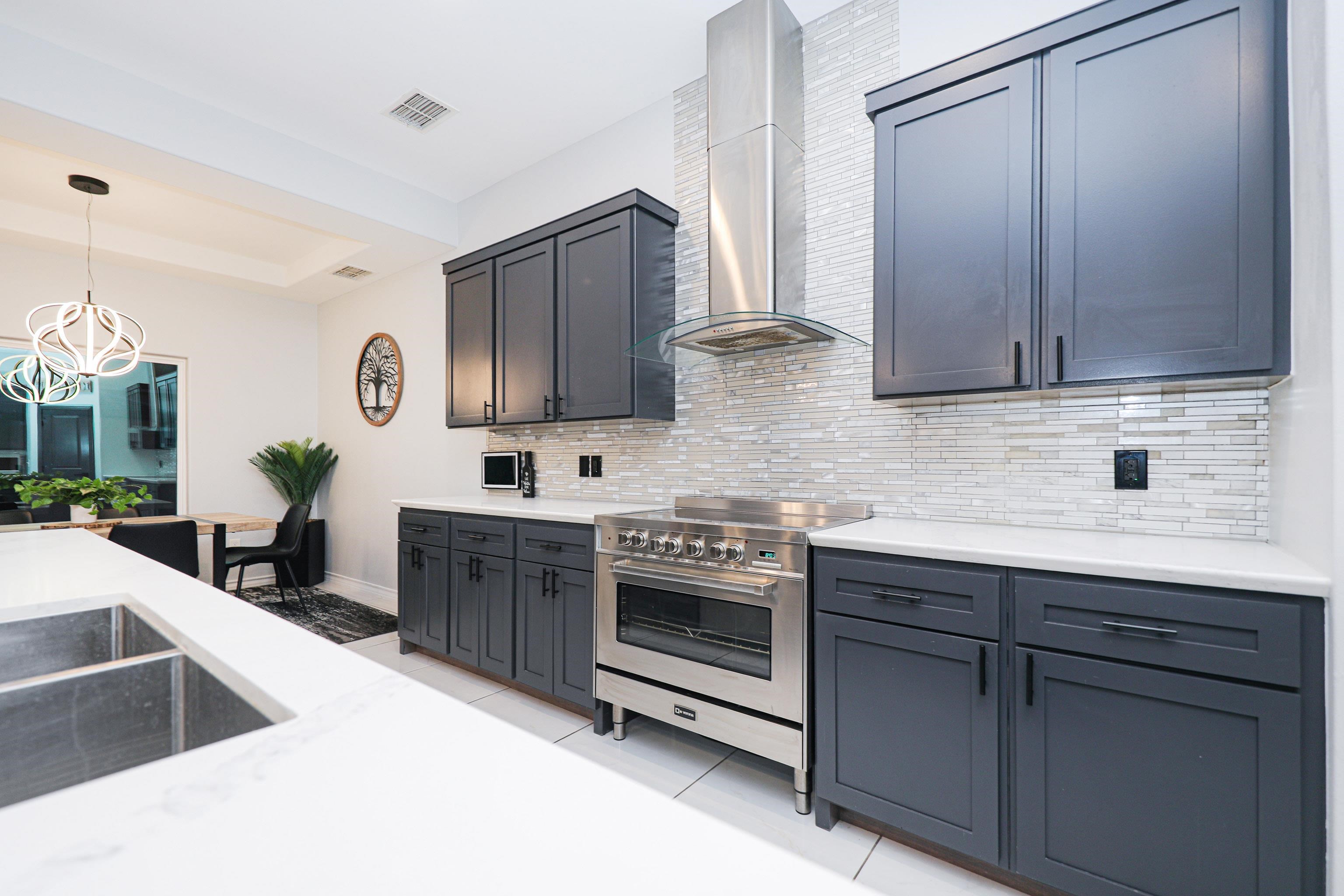 102 Cresta Dr.