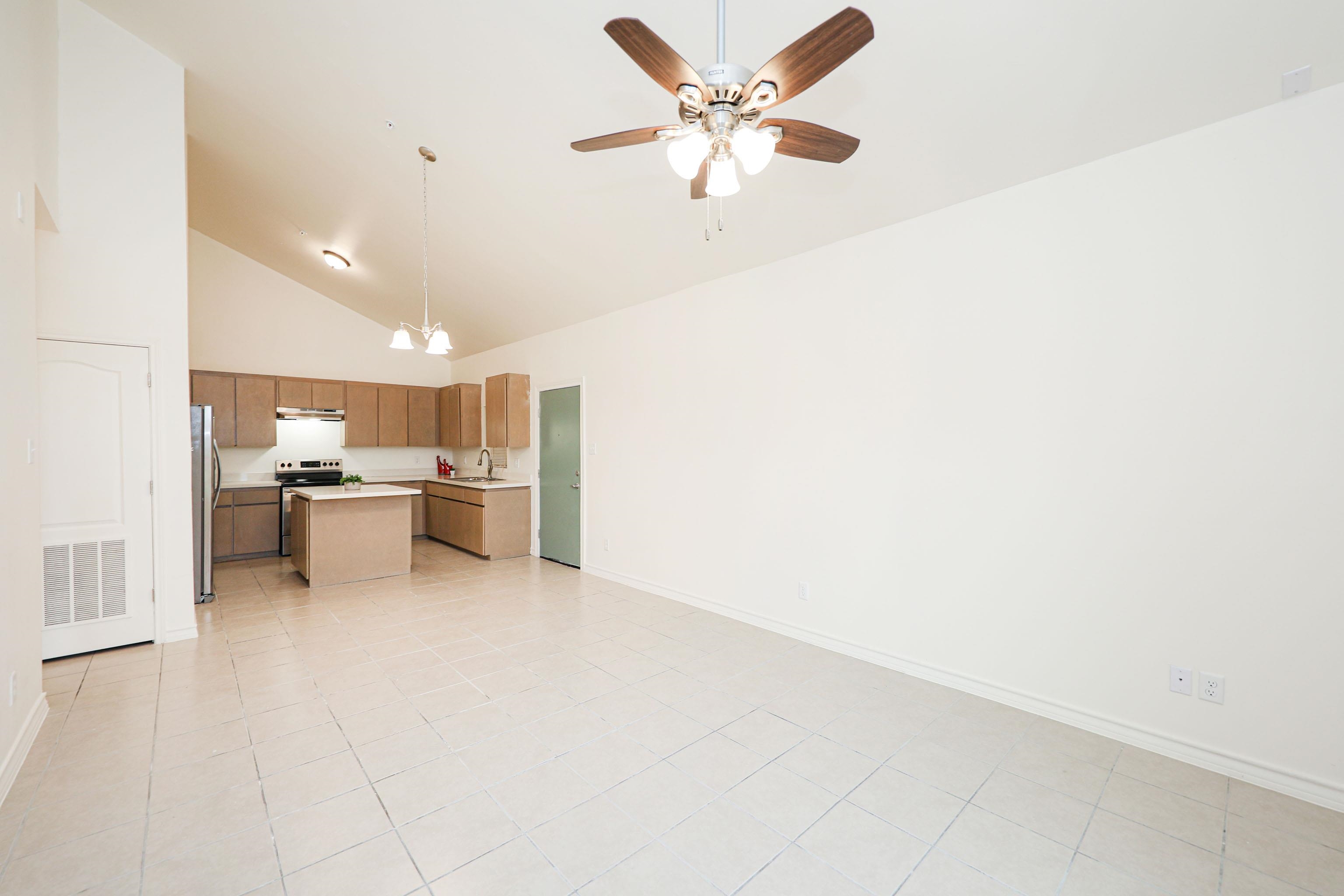 1511 Don Camilo Blvd Unit: 7