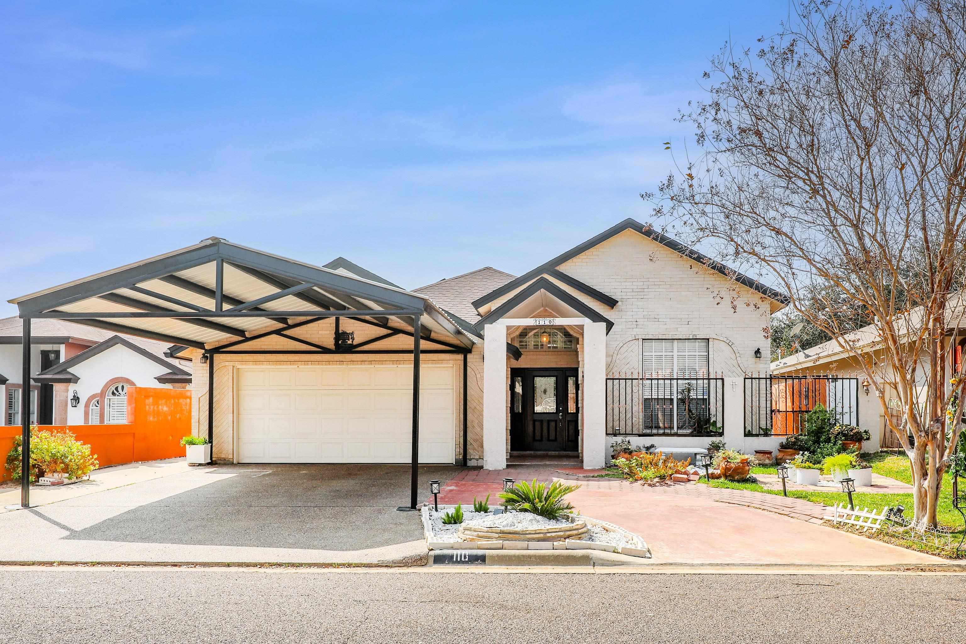 110 Lagos Ave
