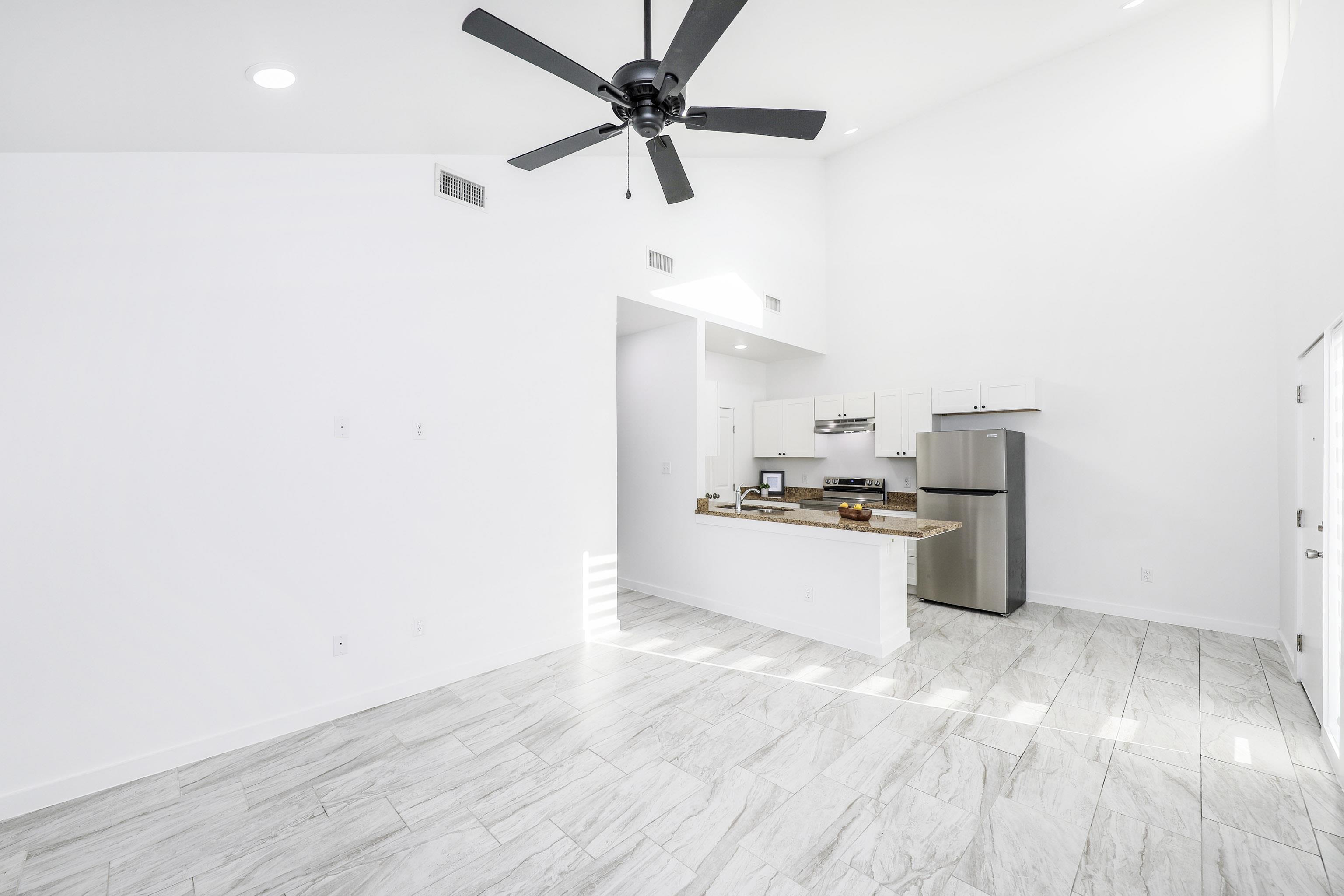 3911 Casa Blanca Lake Rd Unit: 7