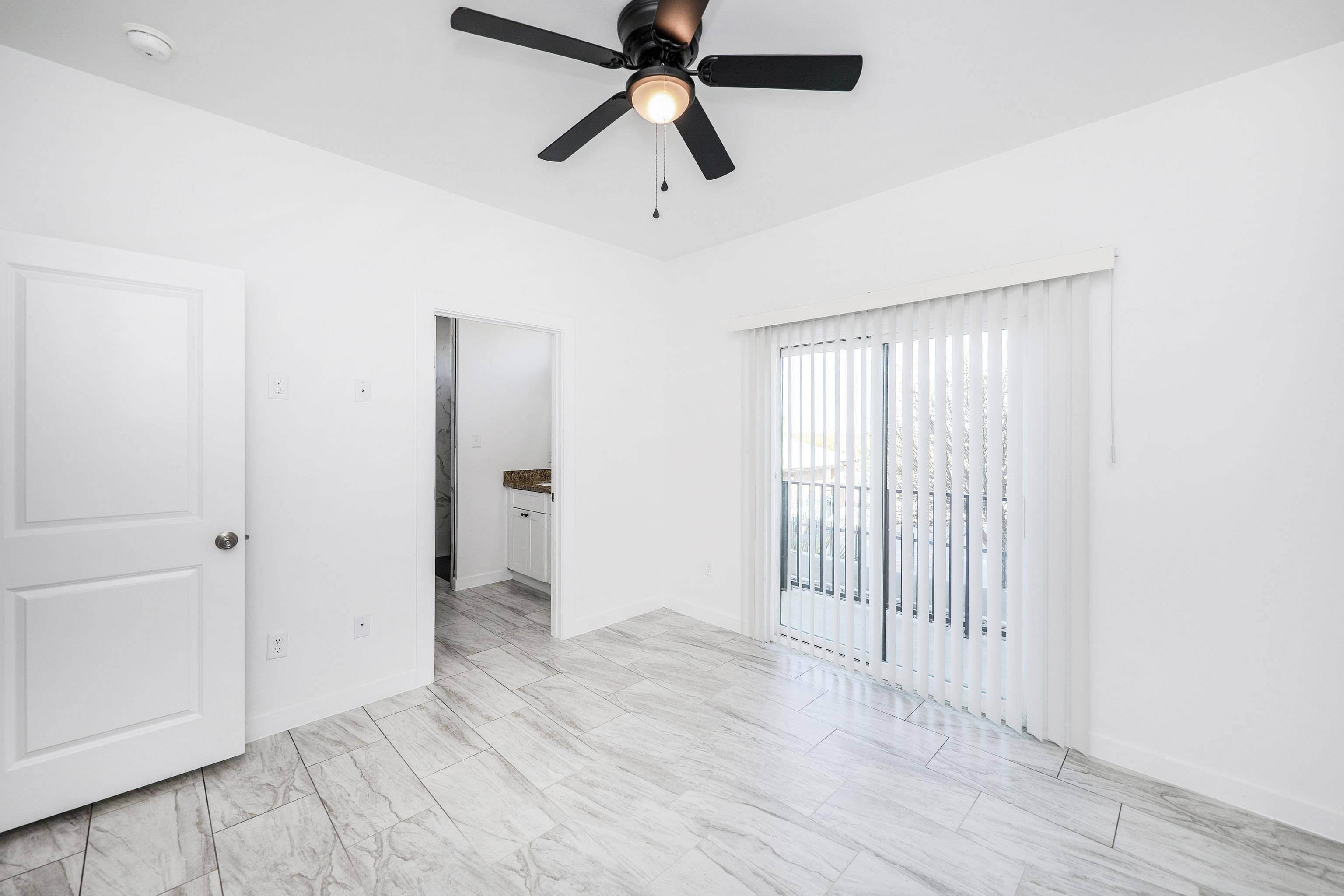3911 Casa Blanca Lake Rd Unit: 7
