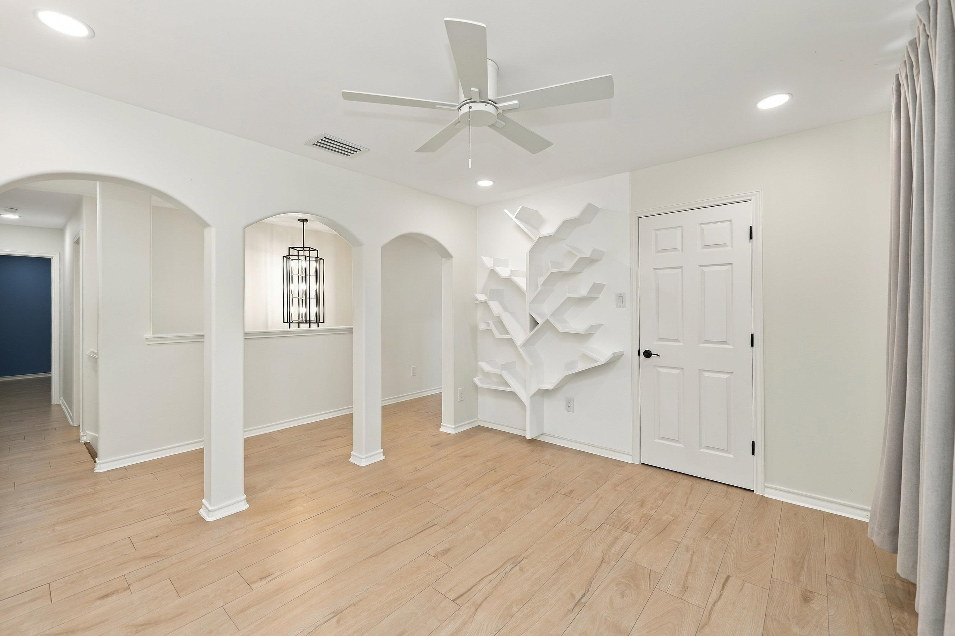 10125 Montoya Dr
