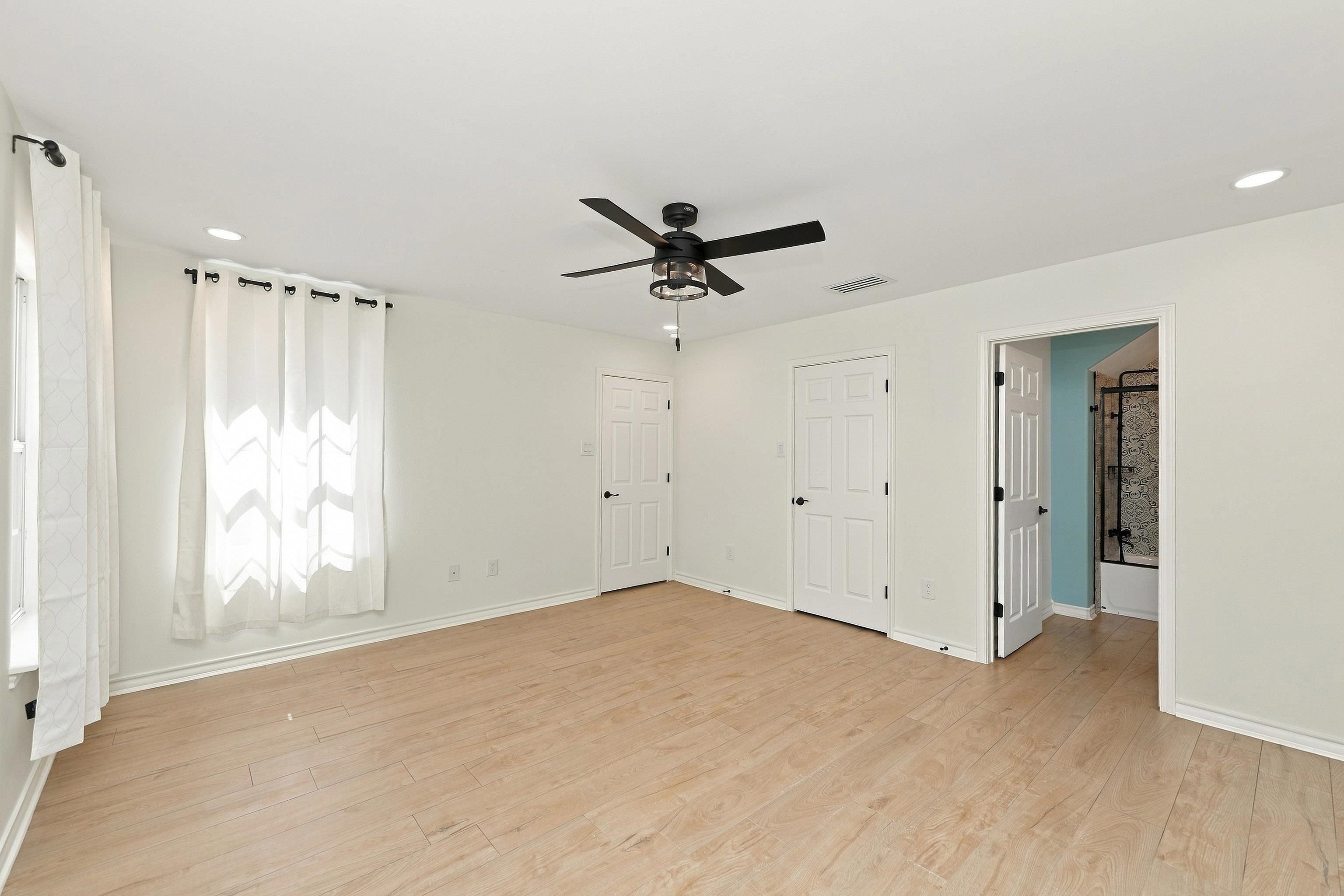 10125 Montoya Dr
