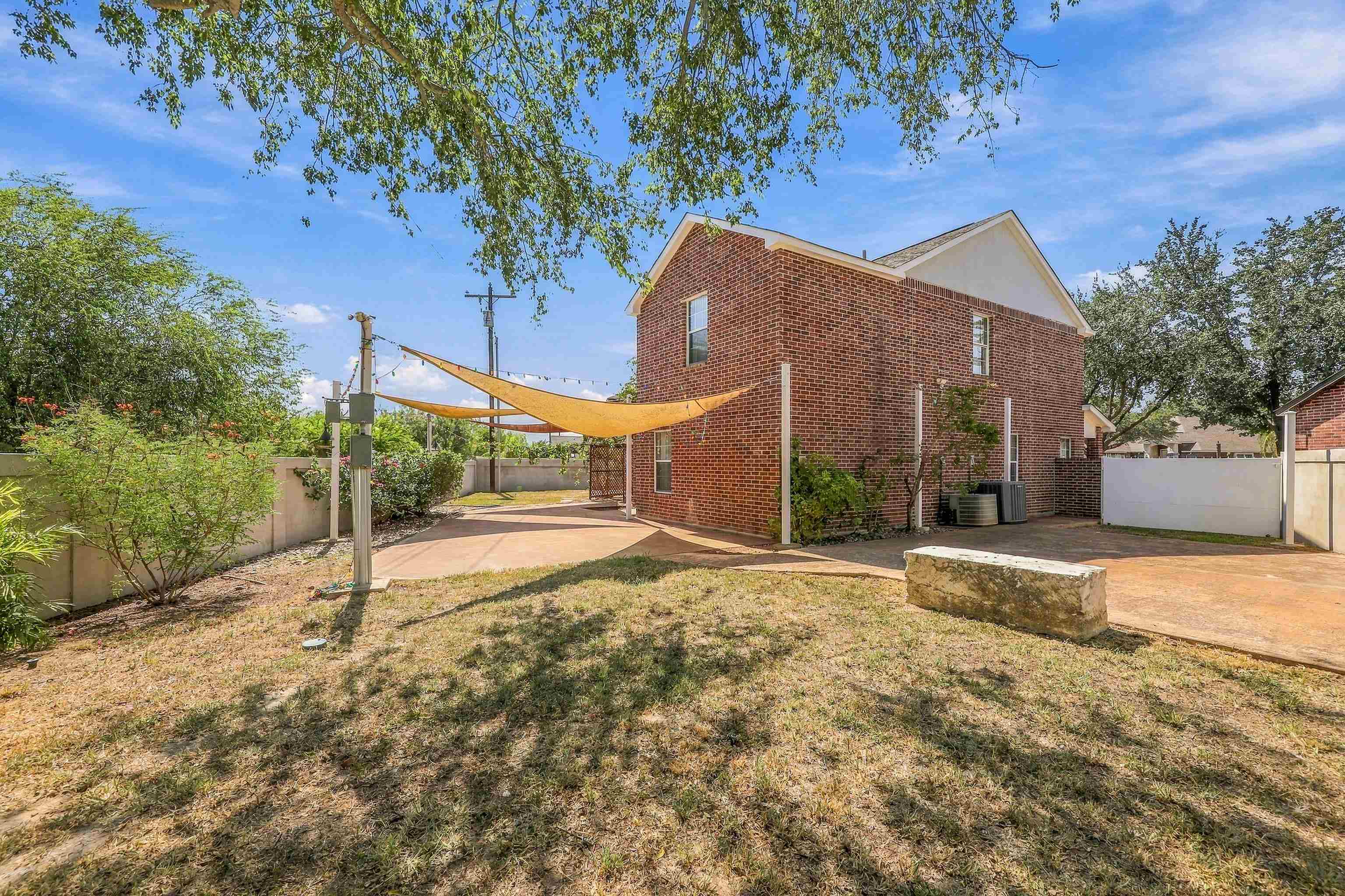 10125 Montoya Dr