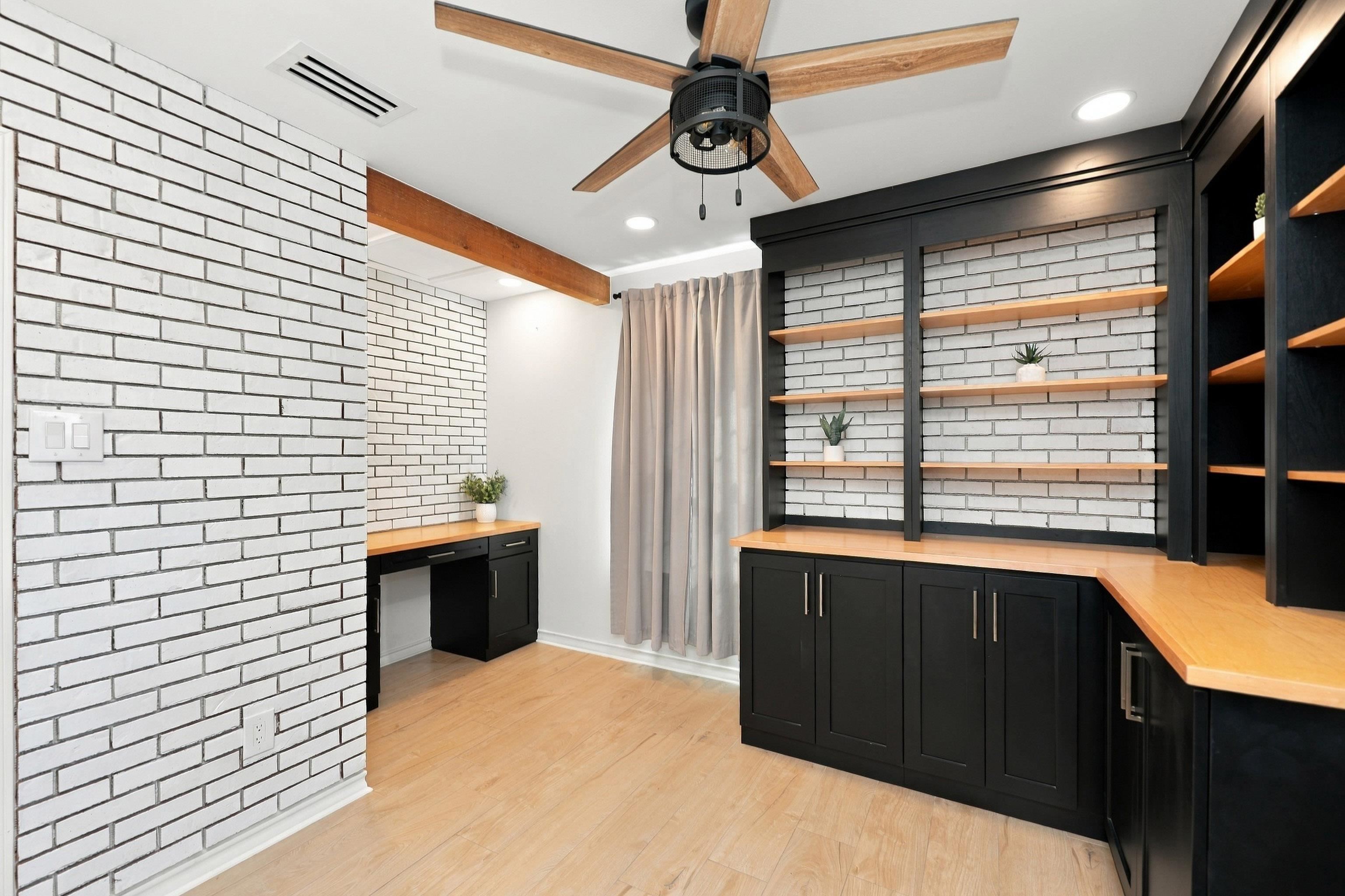 10125 Montoya Dr