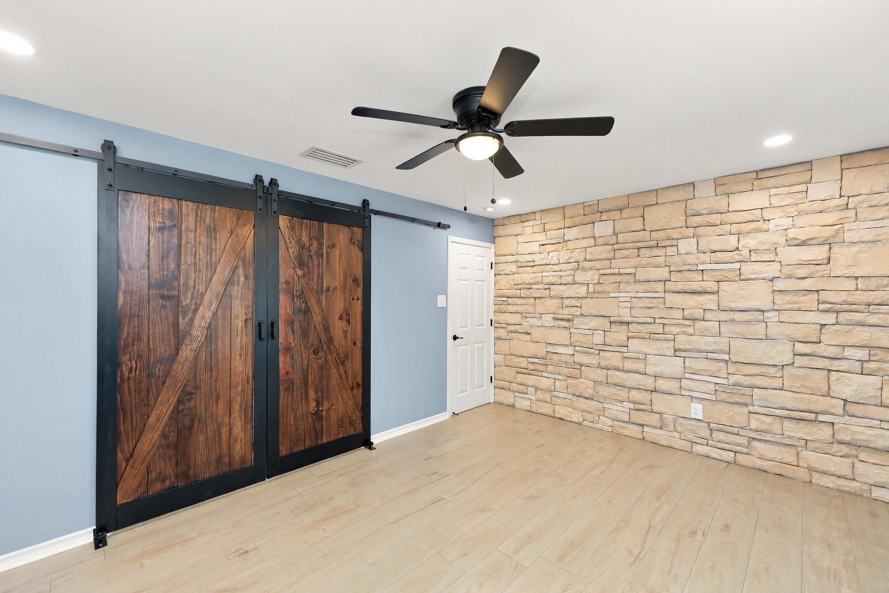 10125 Montoya Dr