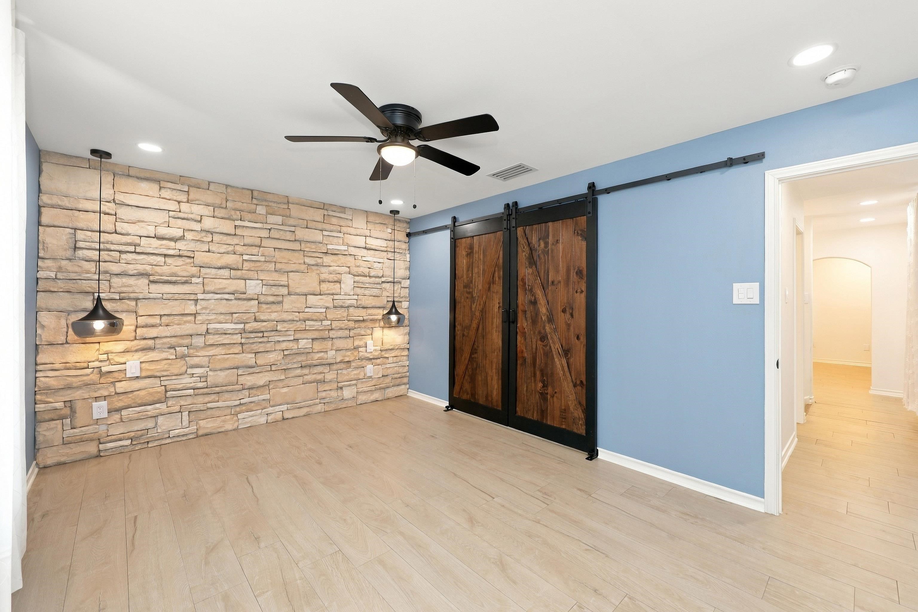 10125 Montoya Dr
