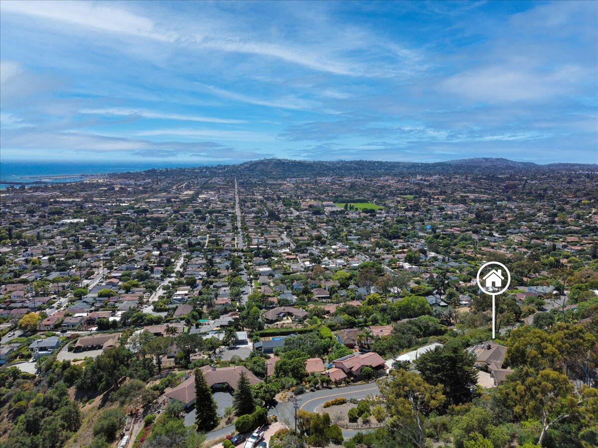 101 Las Alturas Road