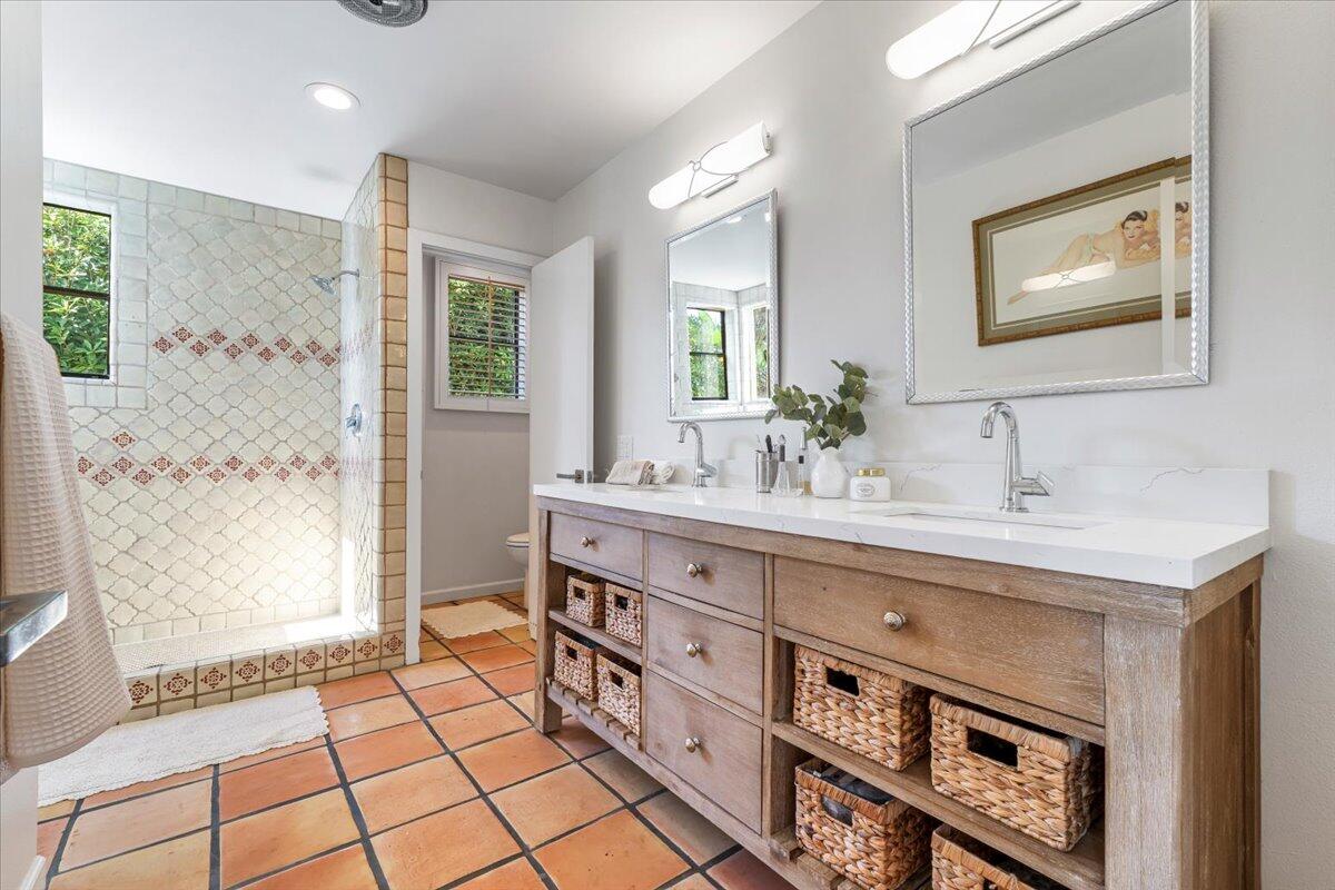 624 Las Alturas Road