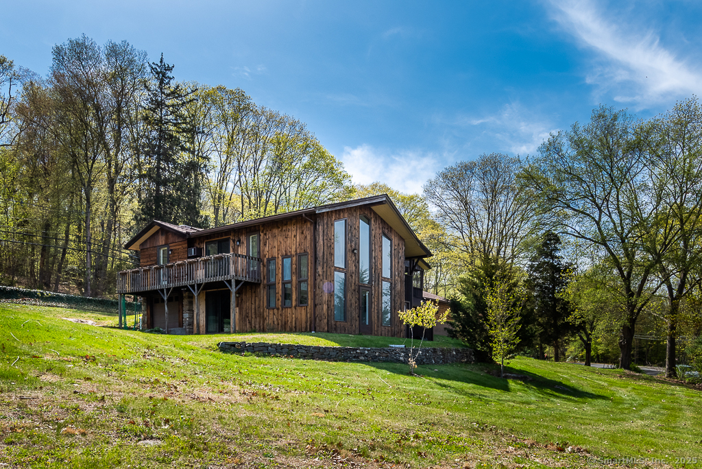 16 Walkley Hill Road