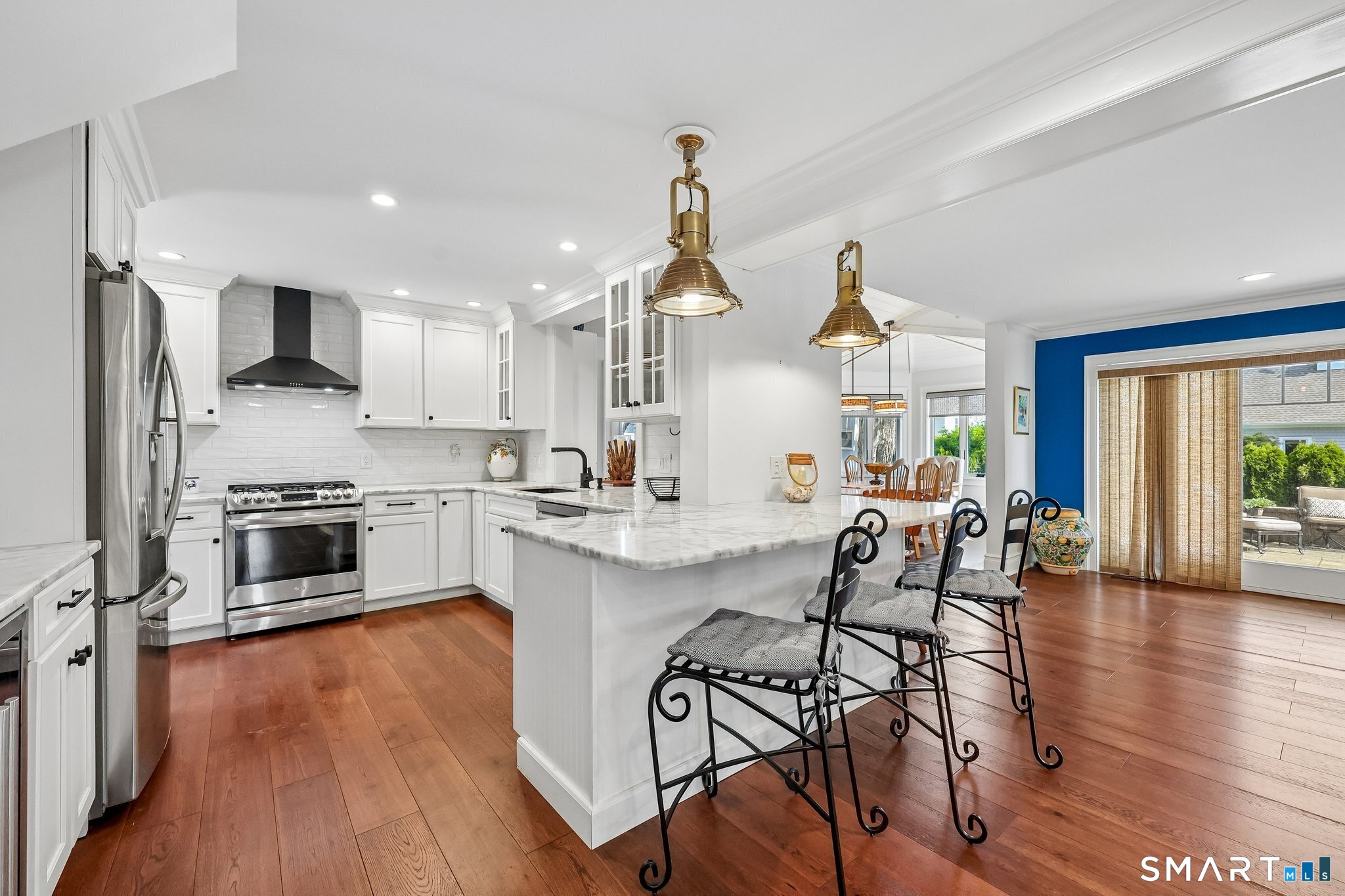 15 Lake Shore Drive