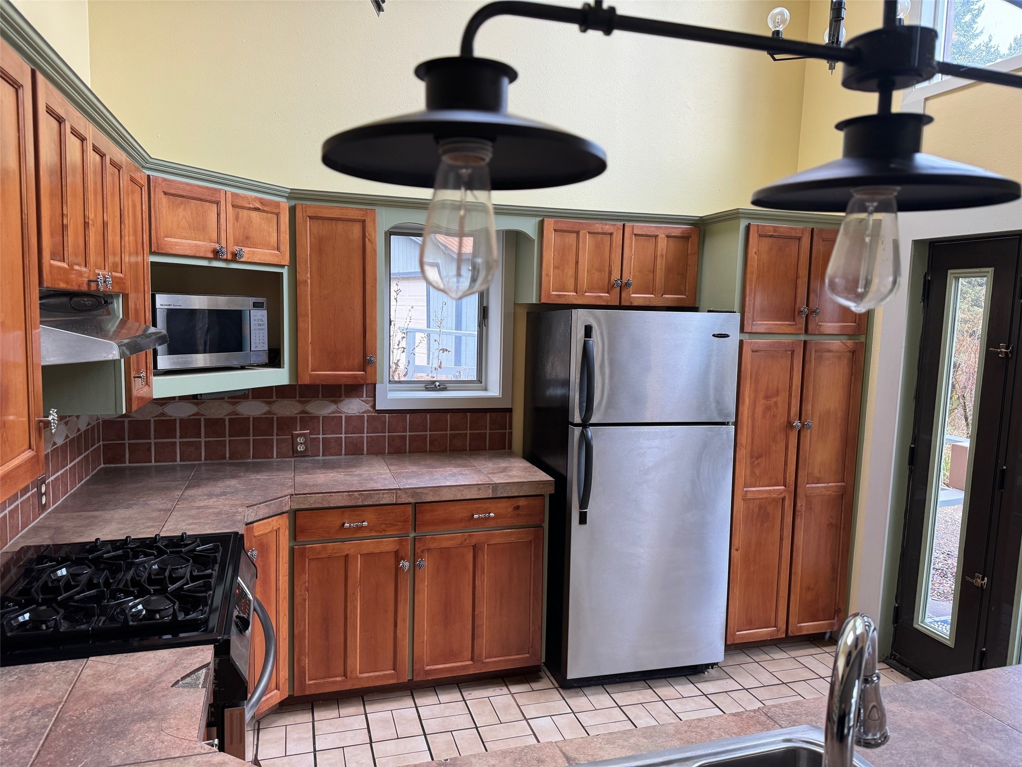 738 Rocky Cliff Drive