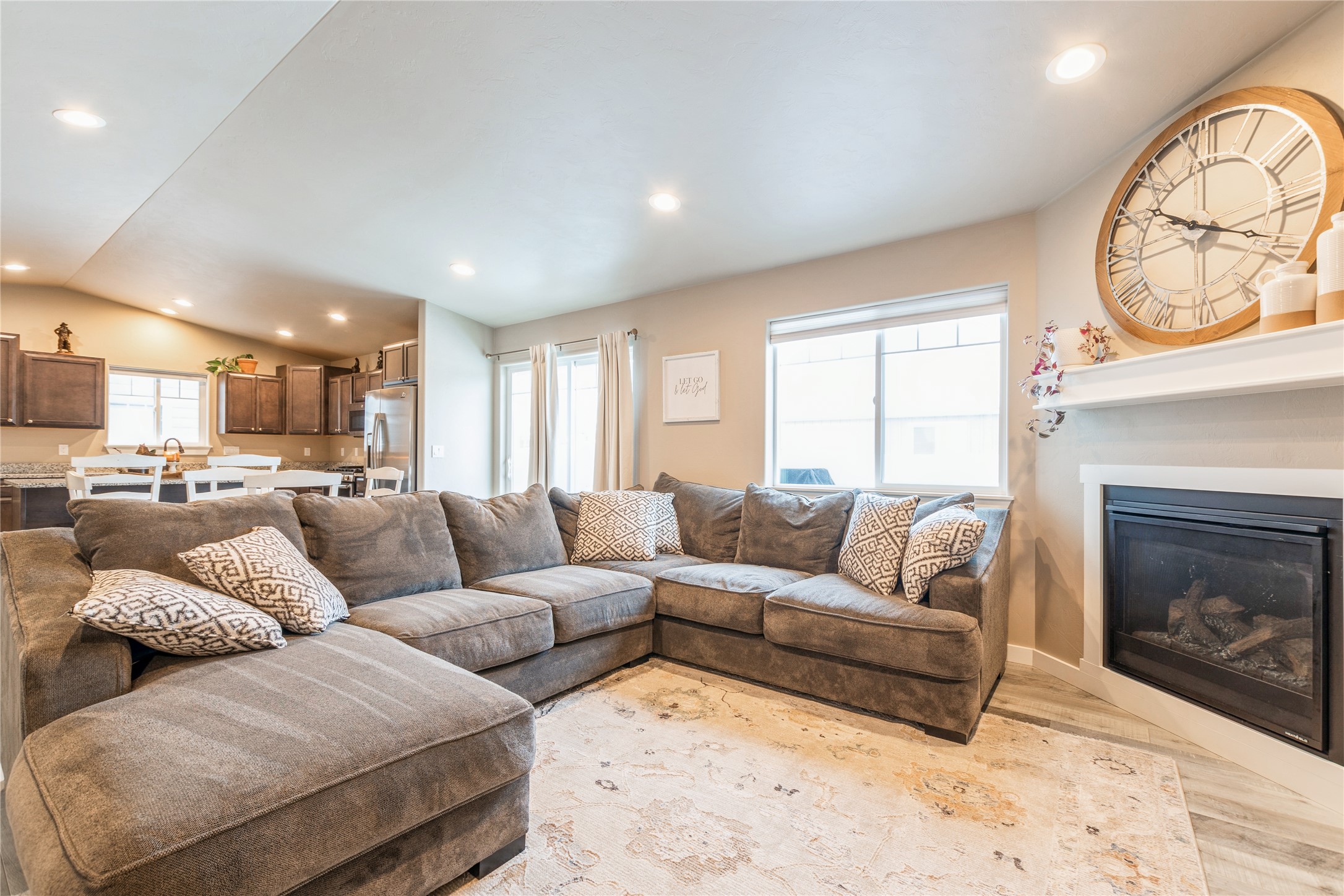 2073 Mahogany Avenue