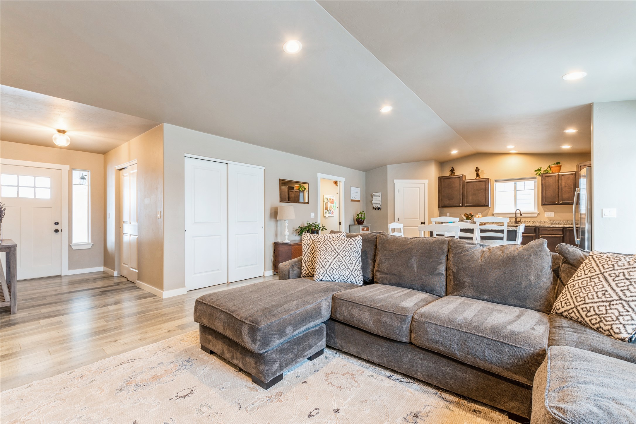 2073 Mahogany Avenue