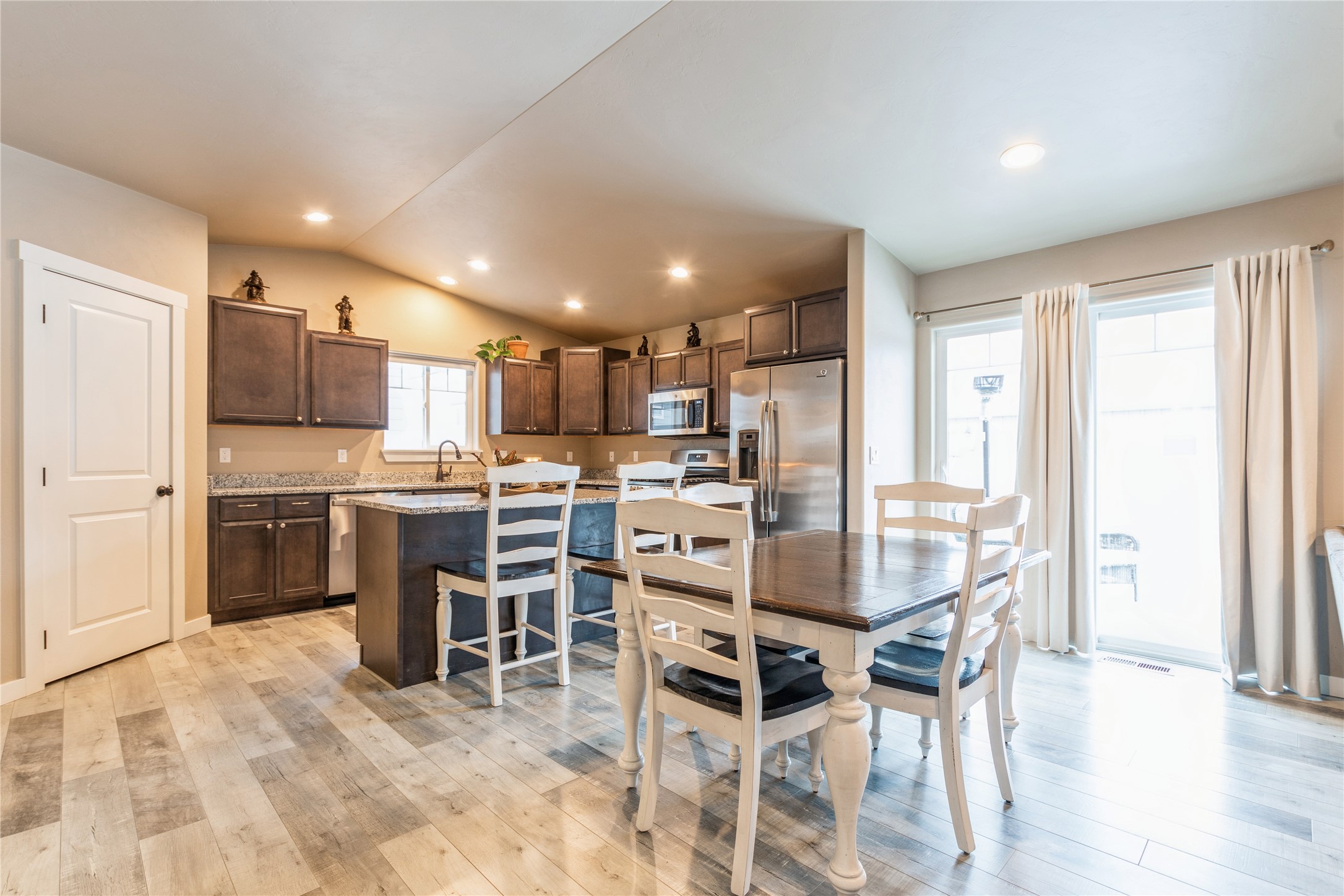 2073 Mahogany Avenue