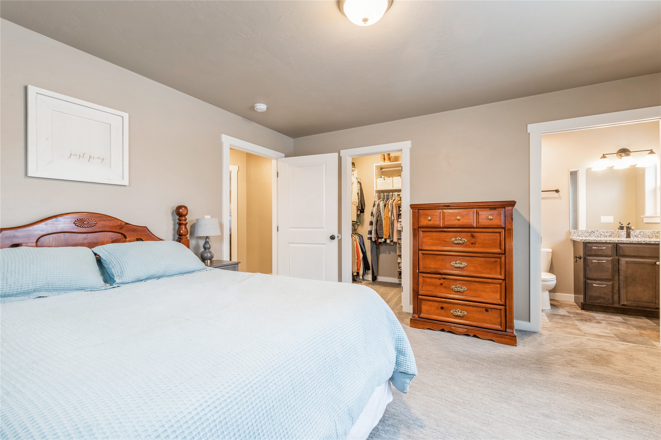 2073 Mahogany Avenue