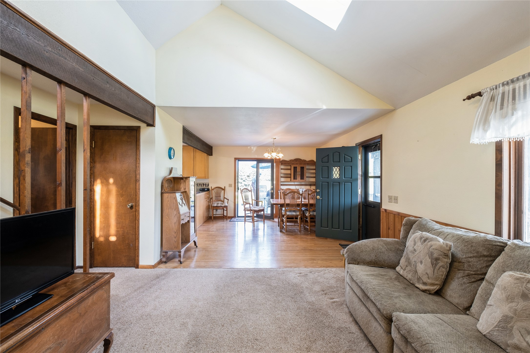 965 Ranch Lane