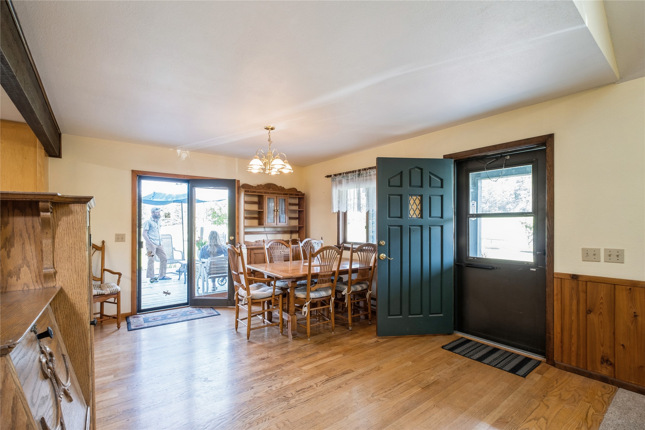 965 Ranch Lane