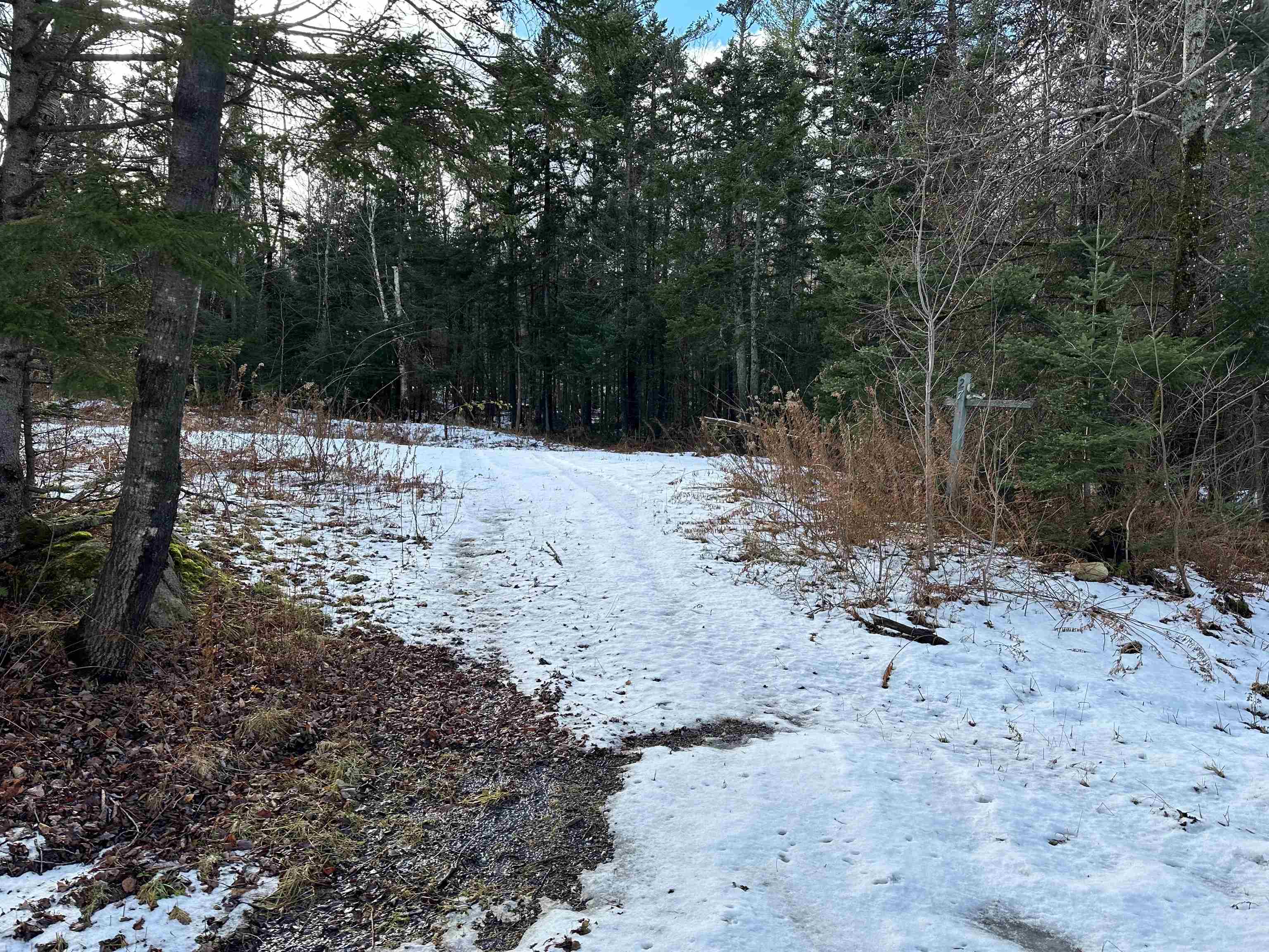 27 Edwards Village Loop