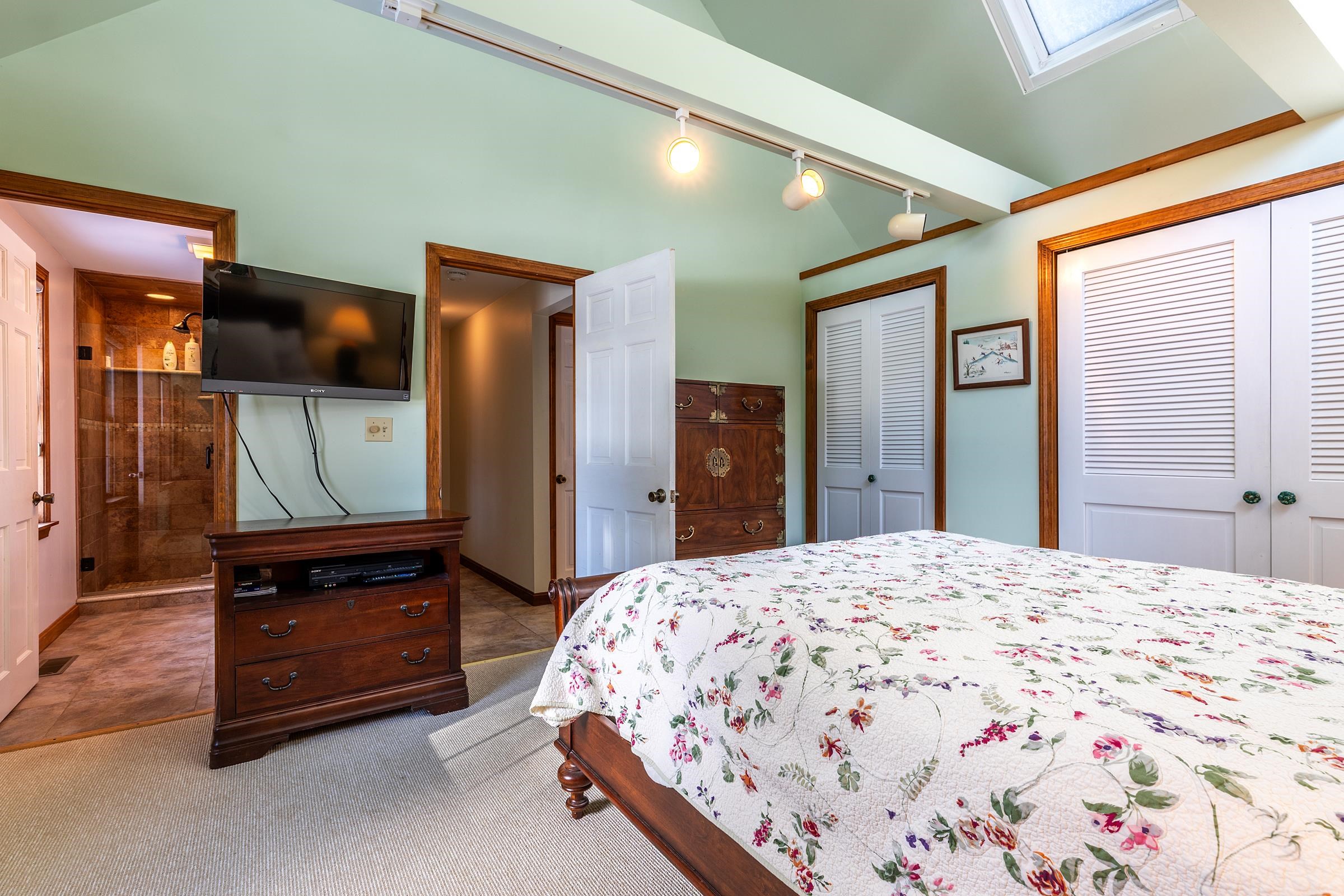 2105 White Road