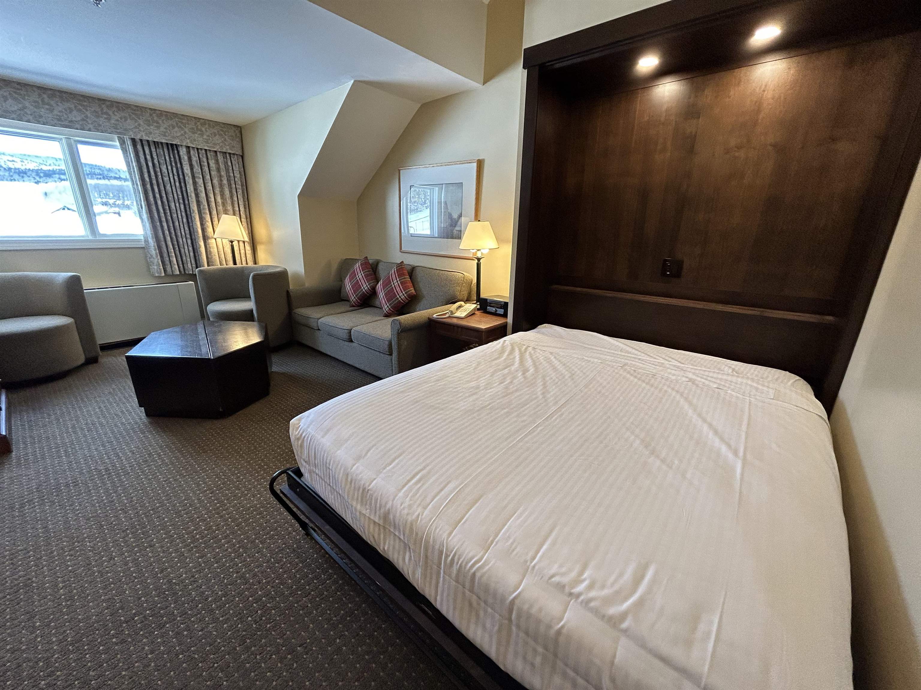 366 Qtr.2, 89 Grand Summit Way