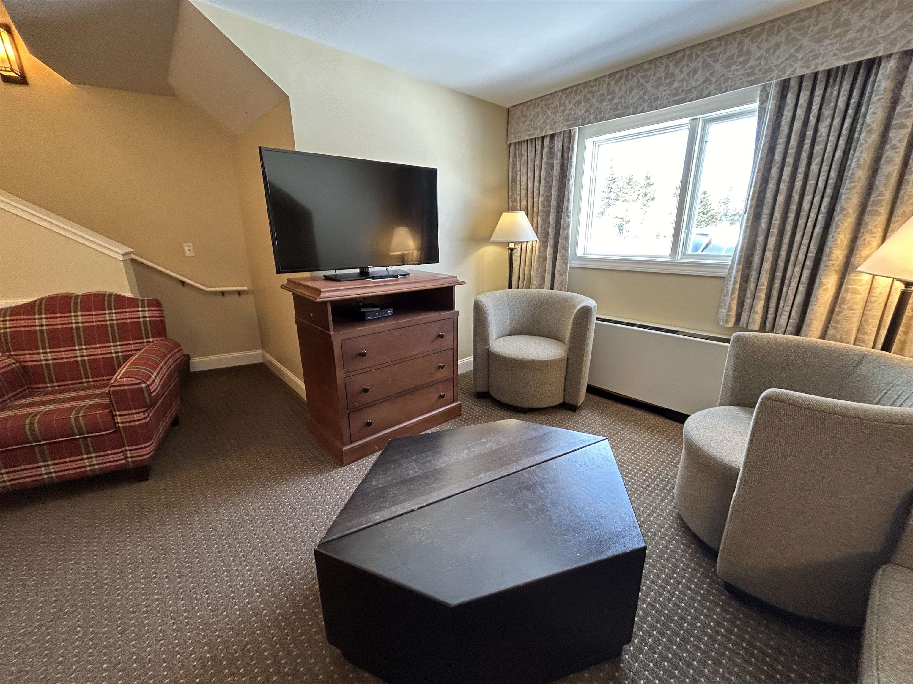 366 Qtr.2, 89 Grand Summit Way