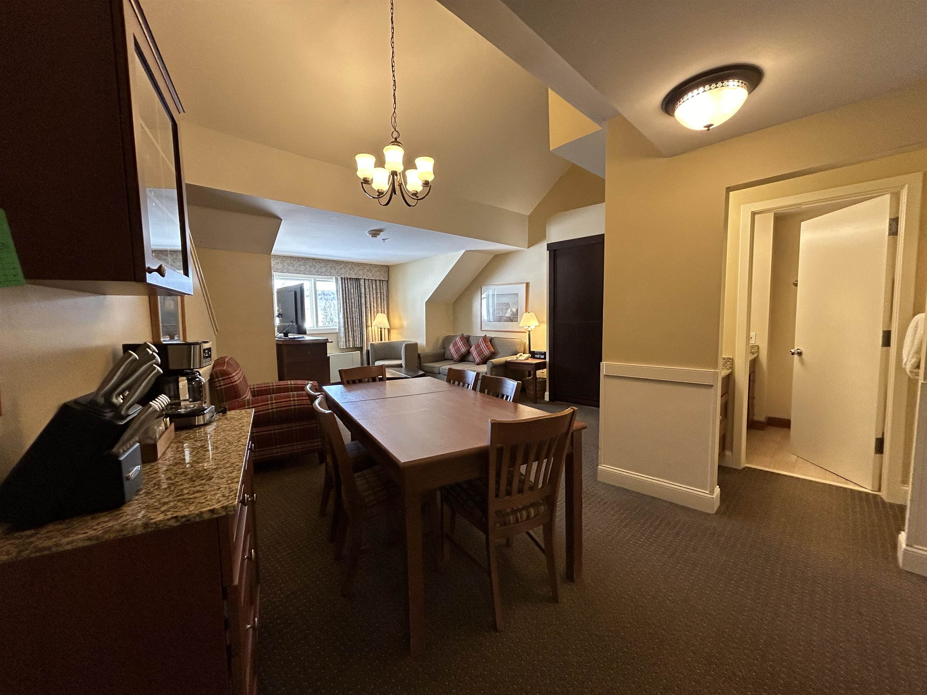 366 Qtr.2, 89 Grand Summit Way