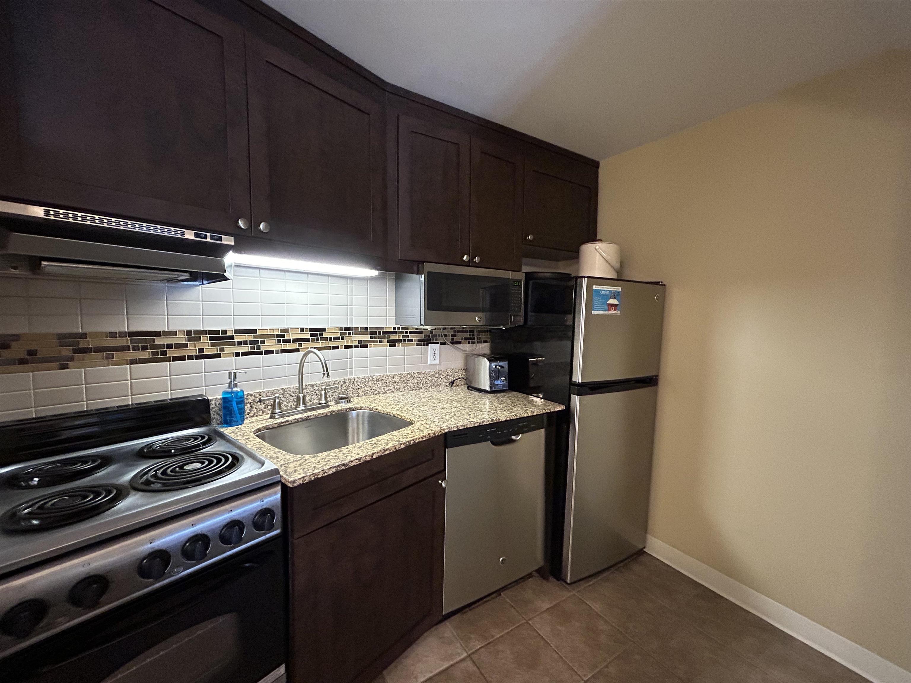 366 Qtr.2, 89 Grand Summit Way