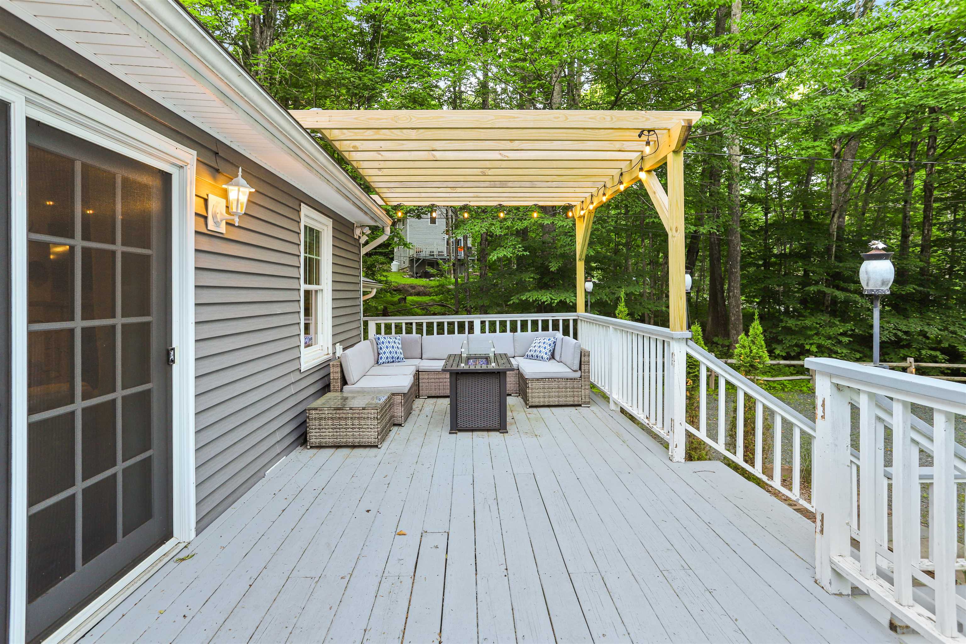 24 Howes Loop Unit: 614 A