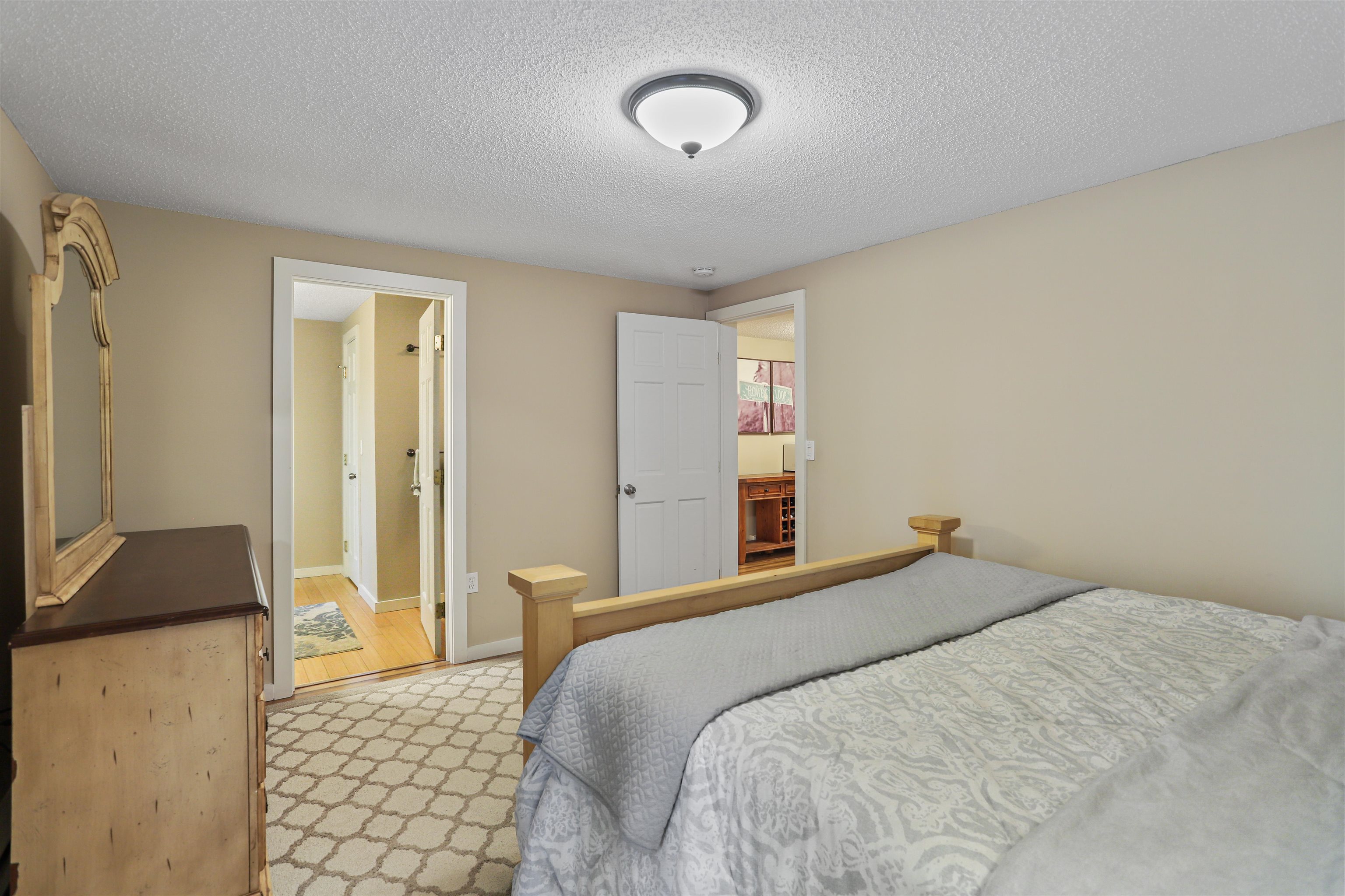 24 Howes Loop Unit: 614 A