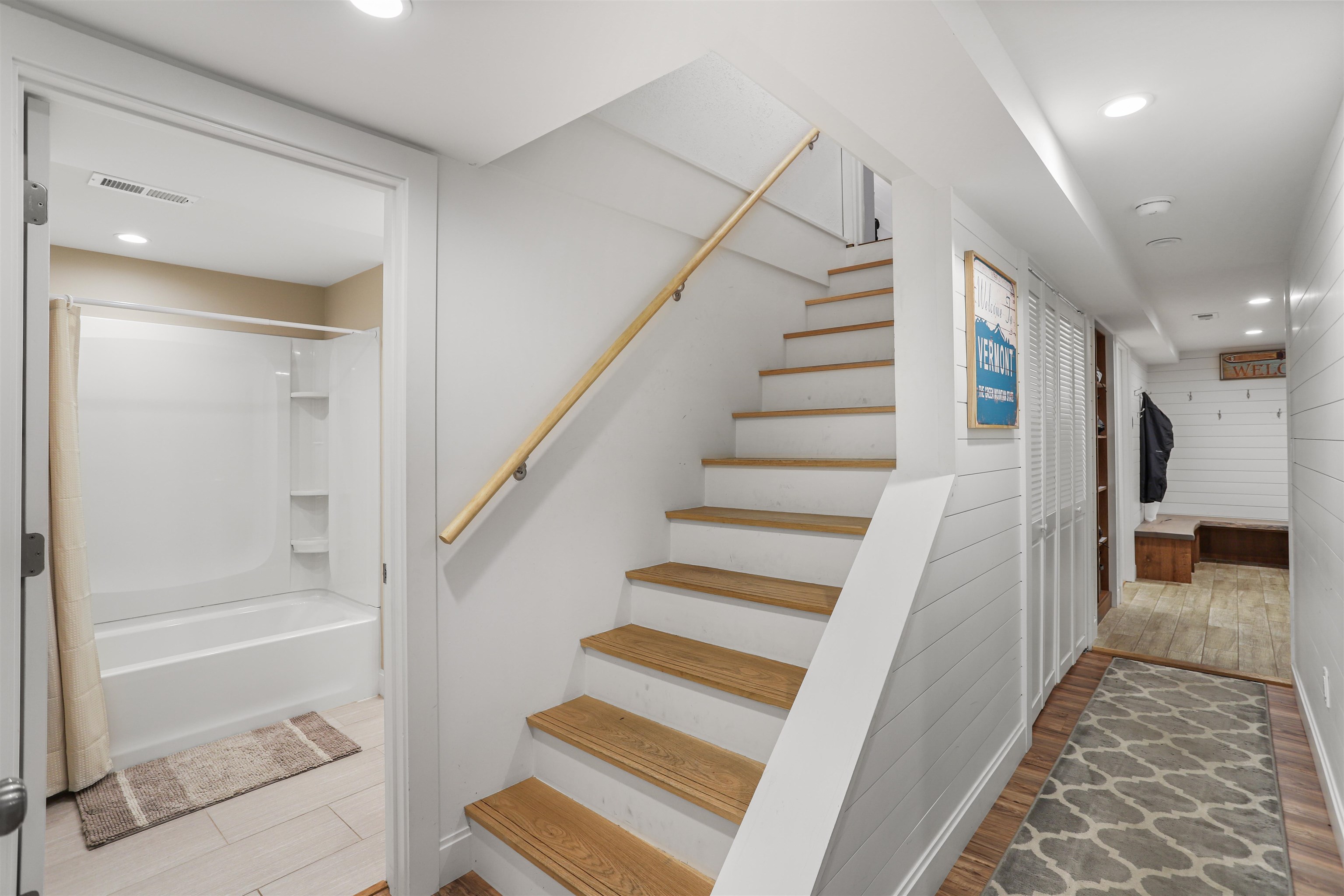 24 Howes Loop Unit: 614 A