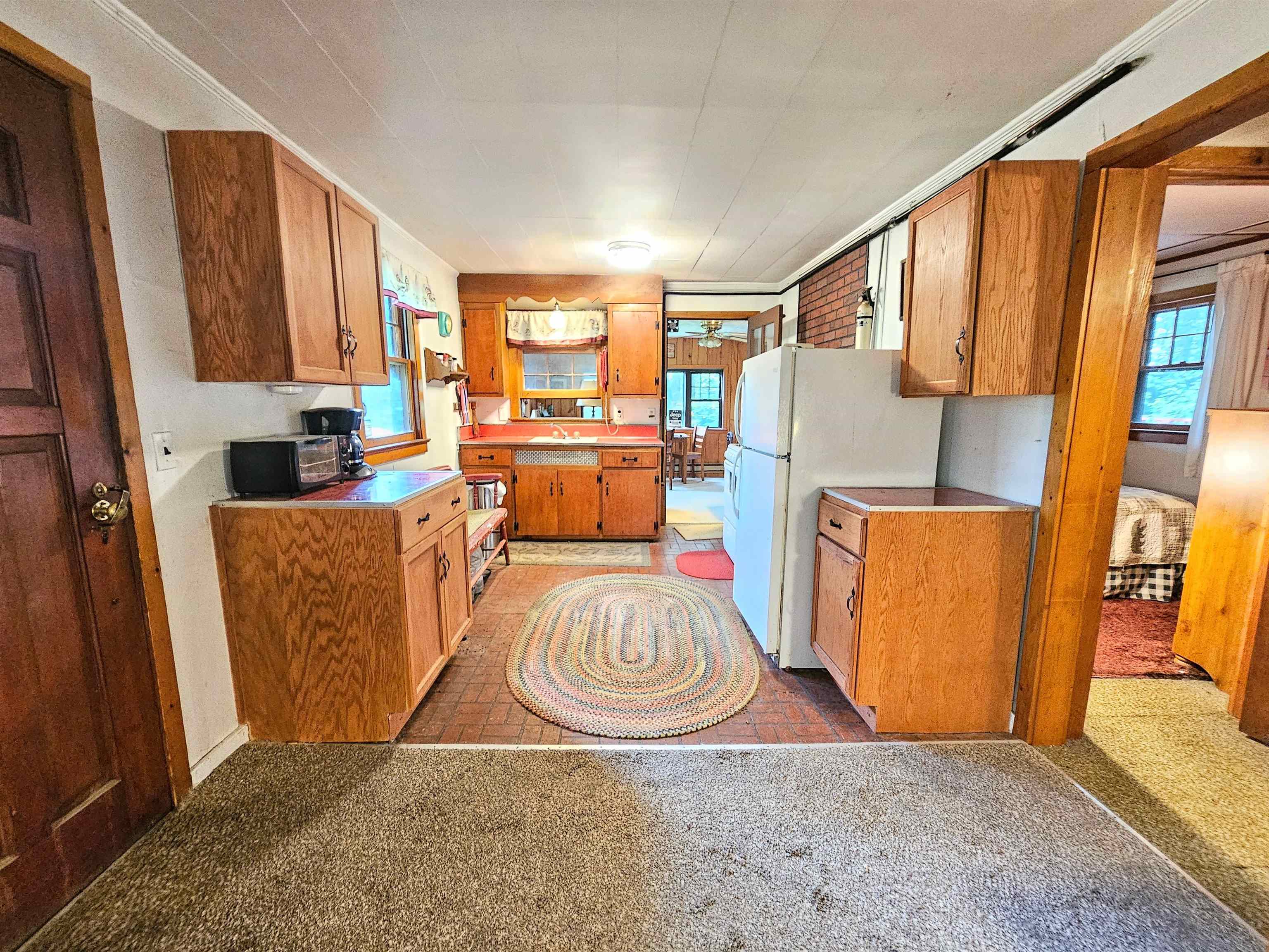 1675 Route 9