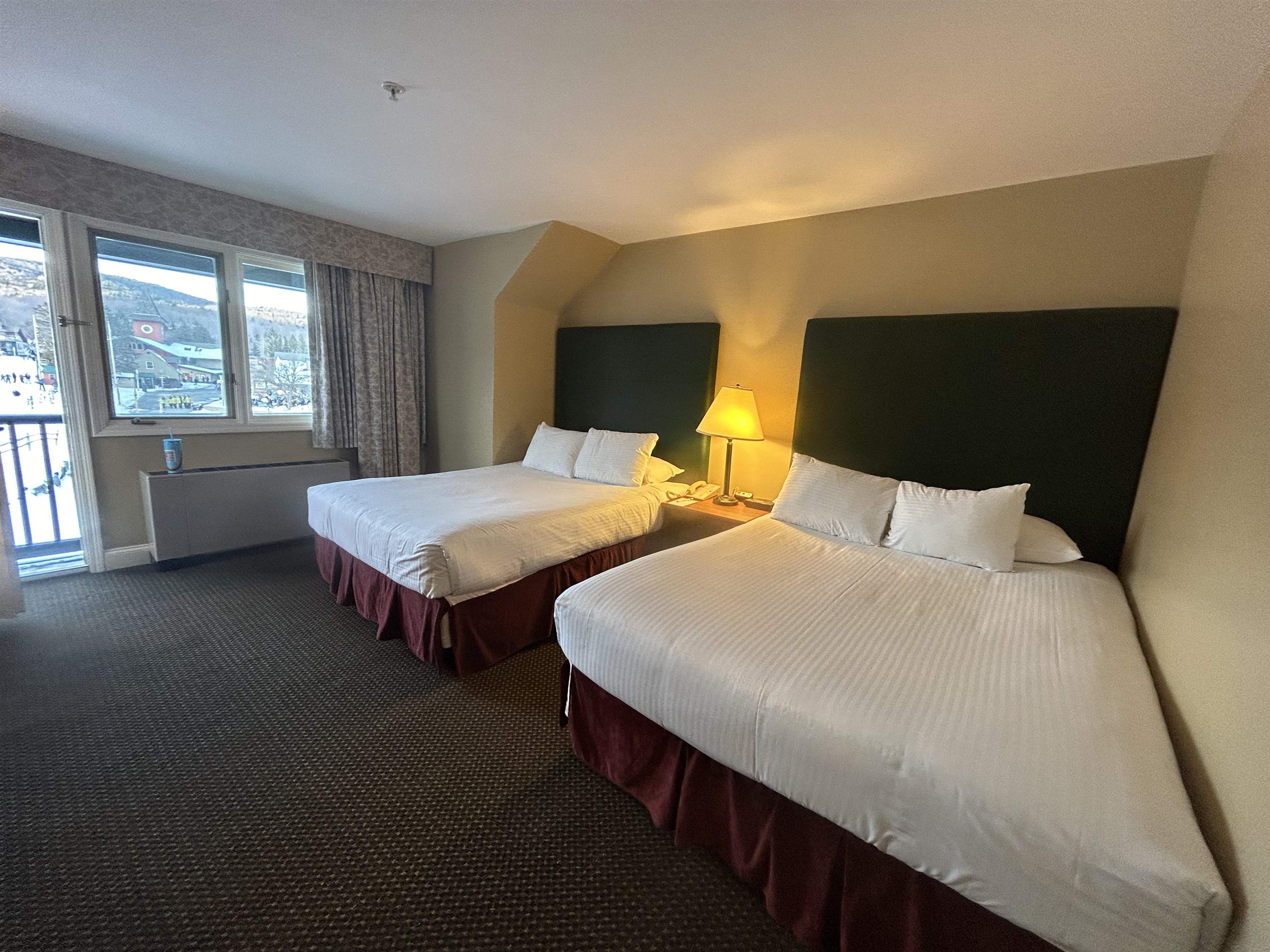 374/376Qtr.3,89 Grand Summit Way