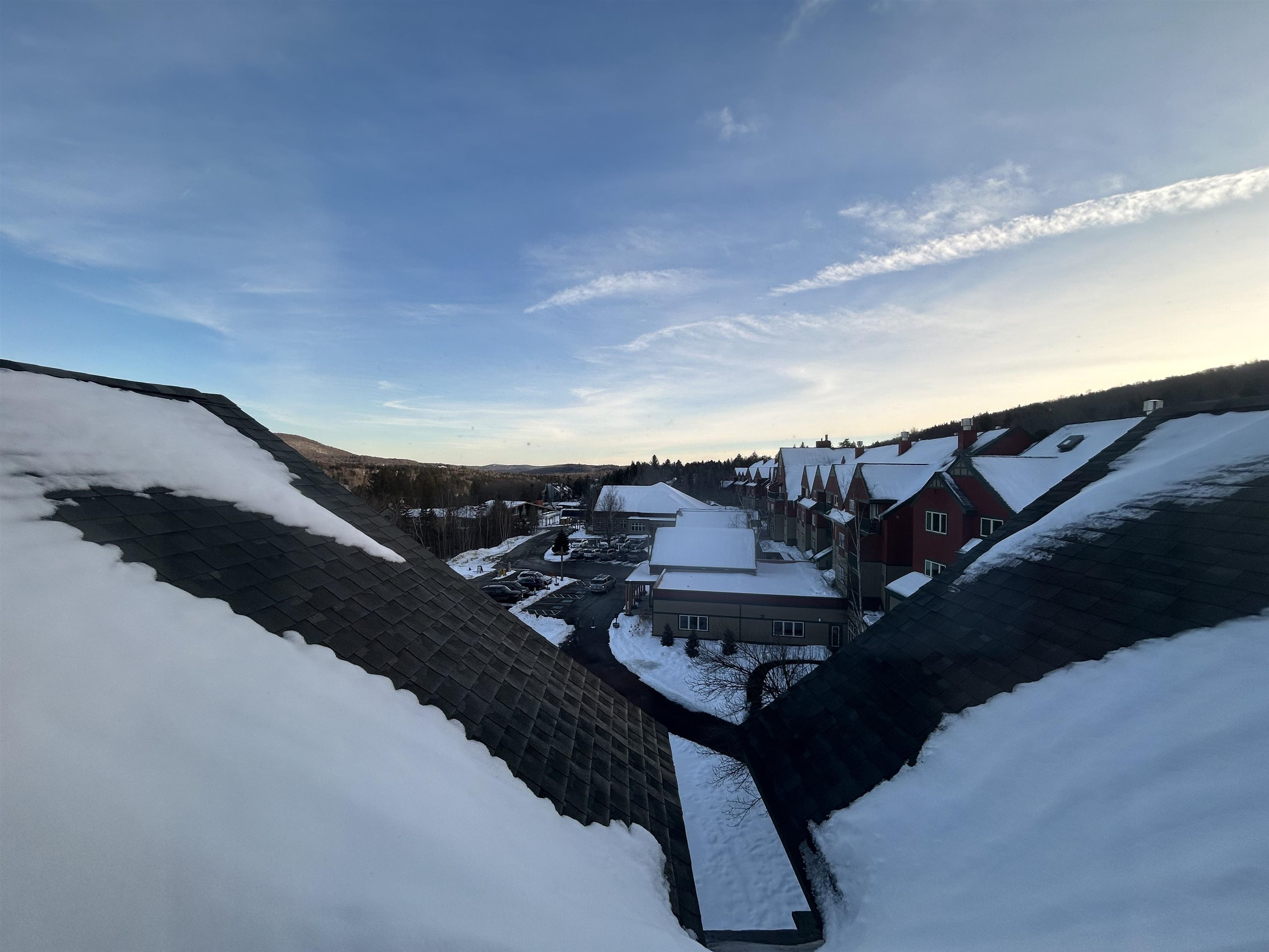 374/376Qtr.3,89 Grand Summit Way