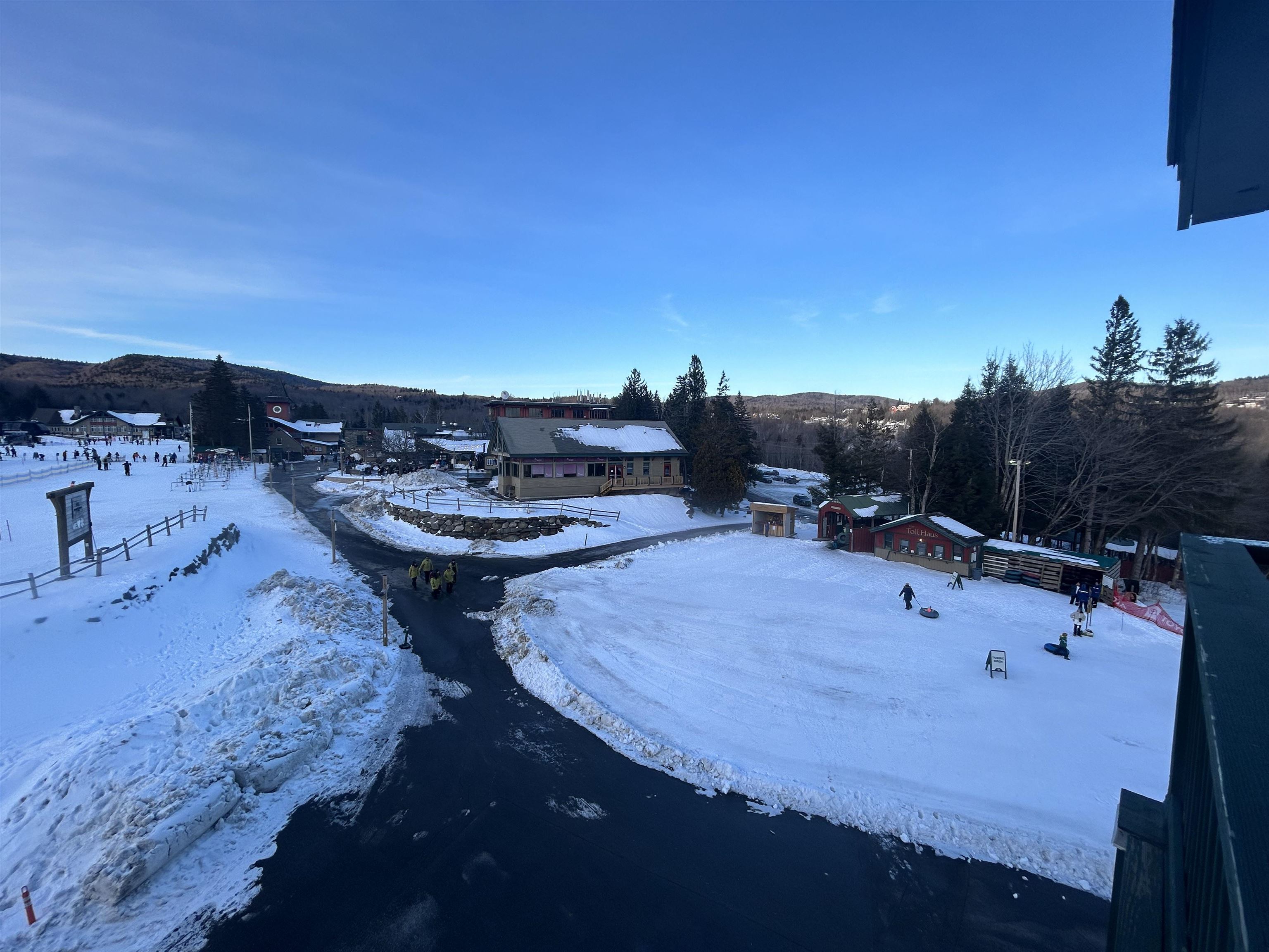 374/376Qtr.3,89 Grand Summit Way