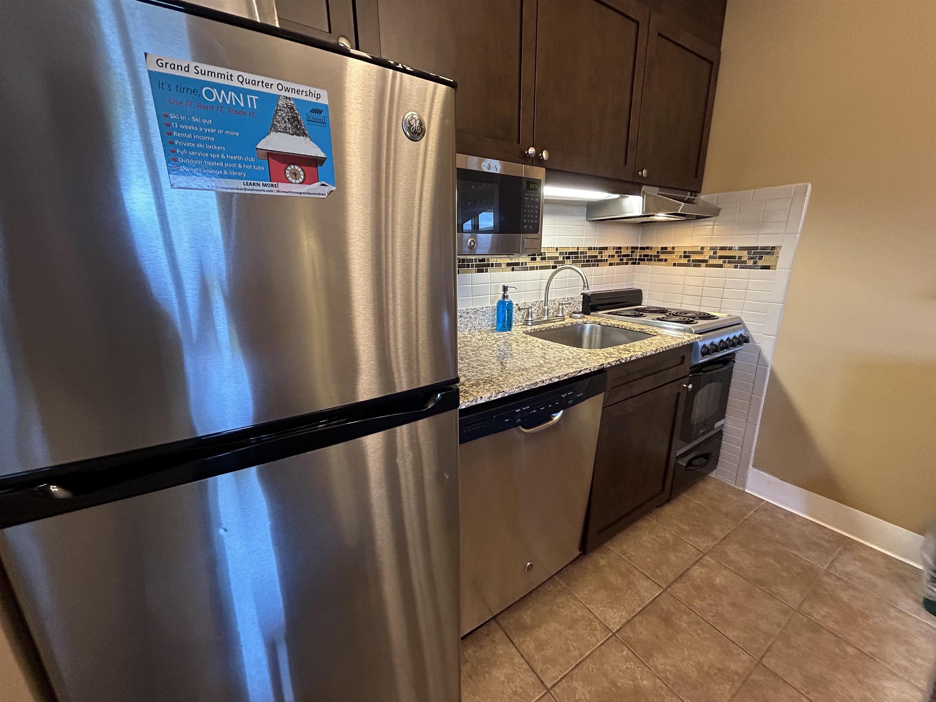 374/376Qtr.3,89 Grand Summit Way