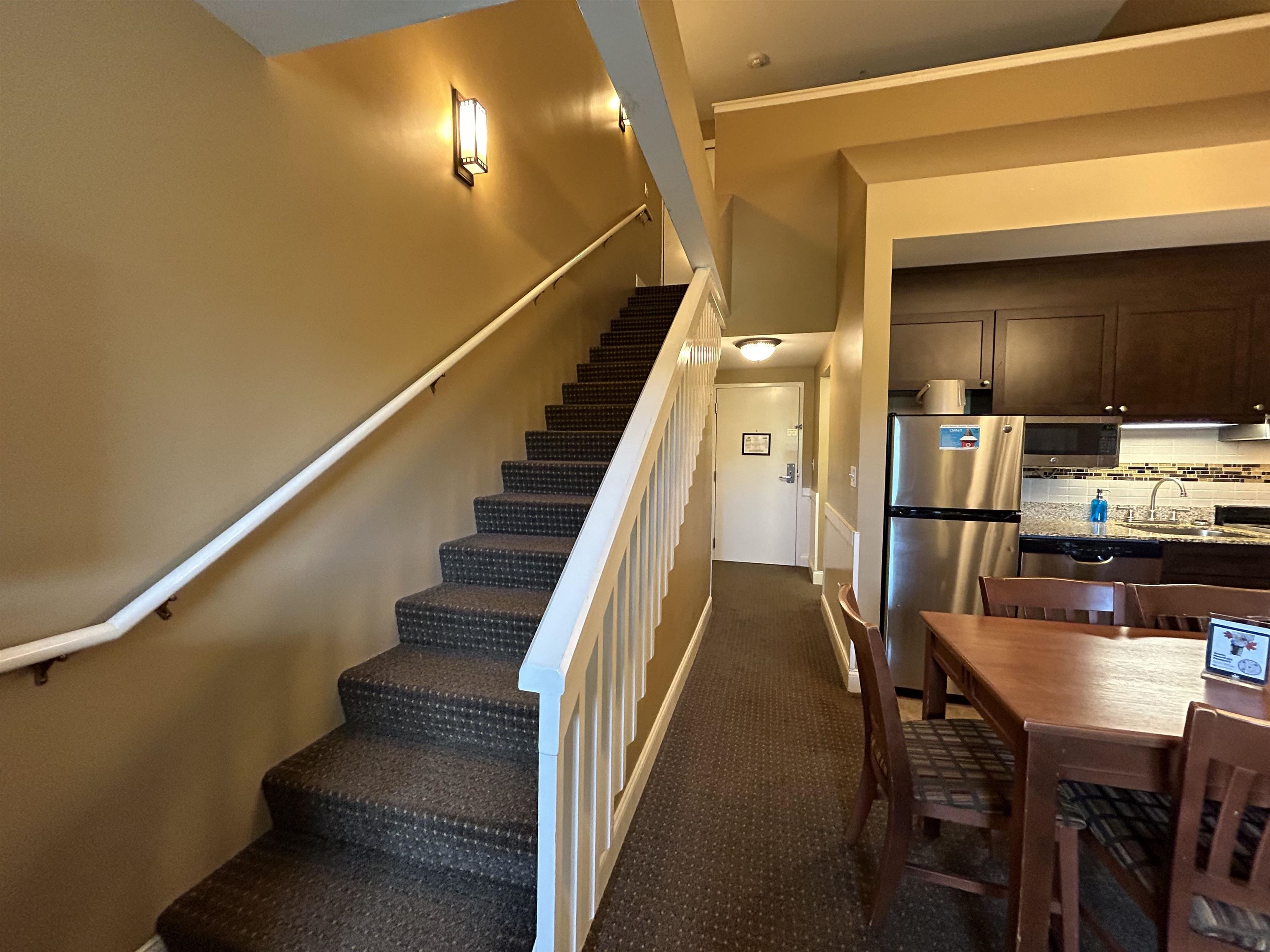 374/376Qtr.3,89 Grand Summit Way