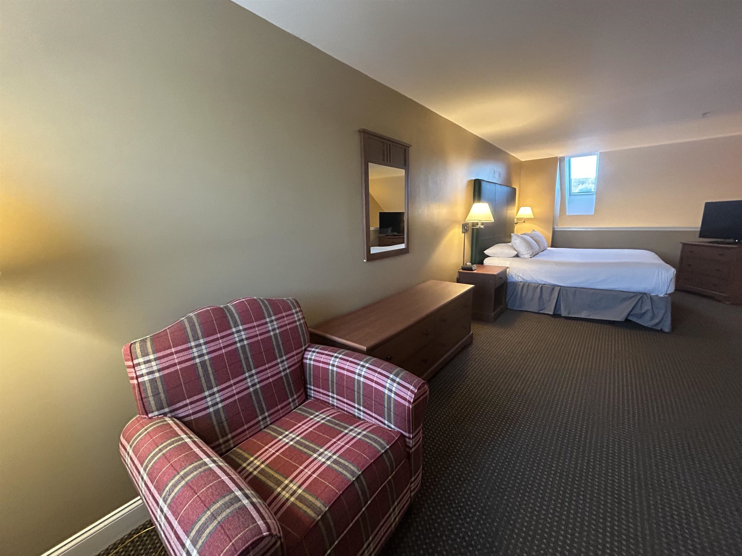 374/376Qtr.3,89 Grand Summit Way