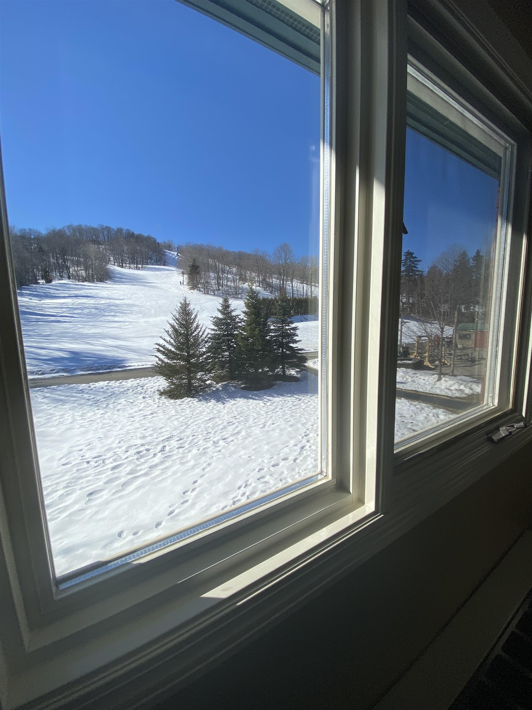 215 Qtr.4, 89 Grand Summit Way