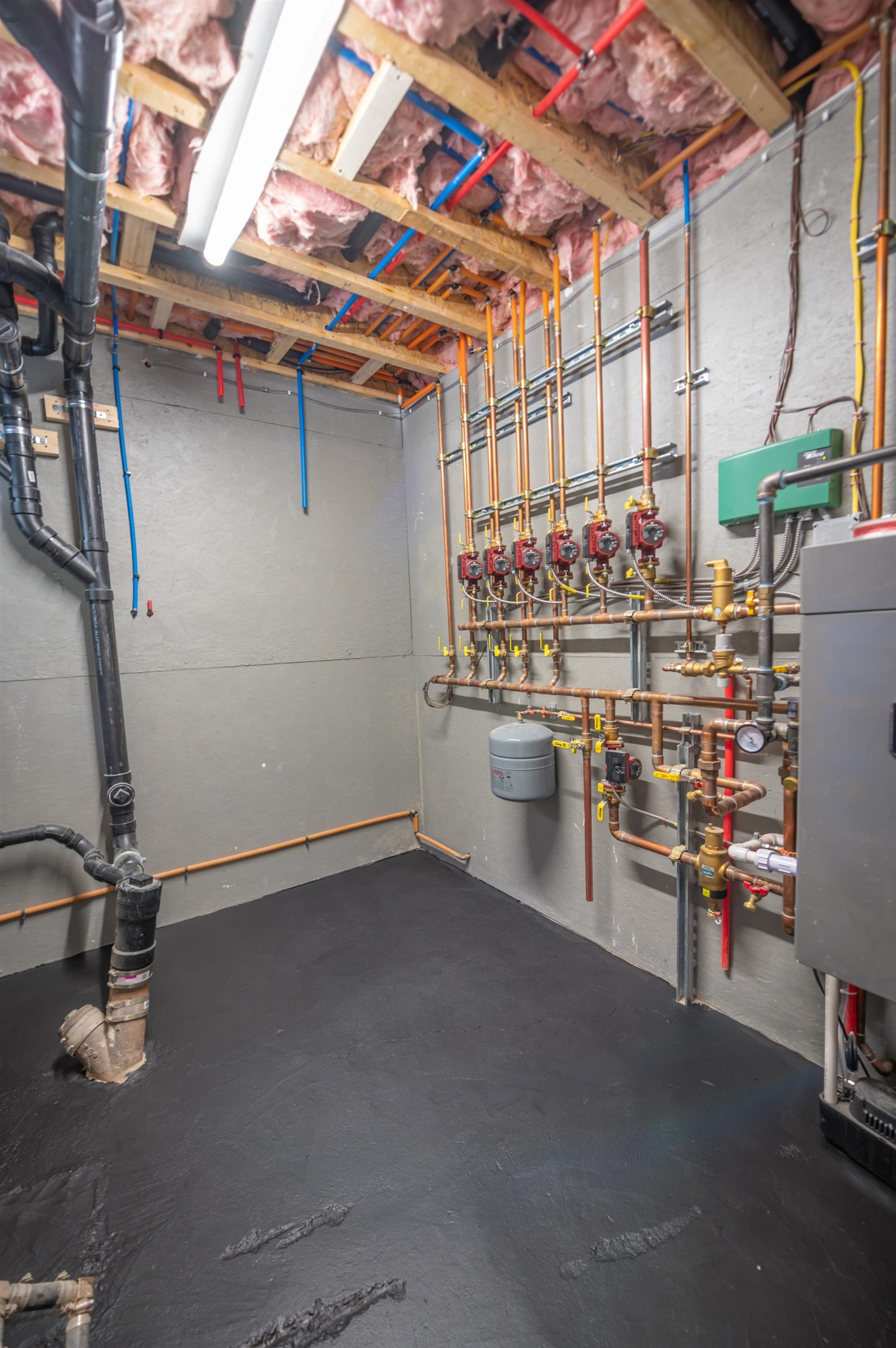 32 Circle View Drive