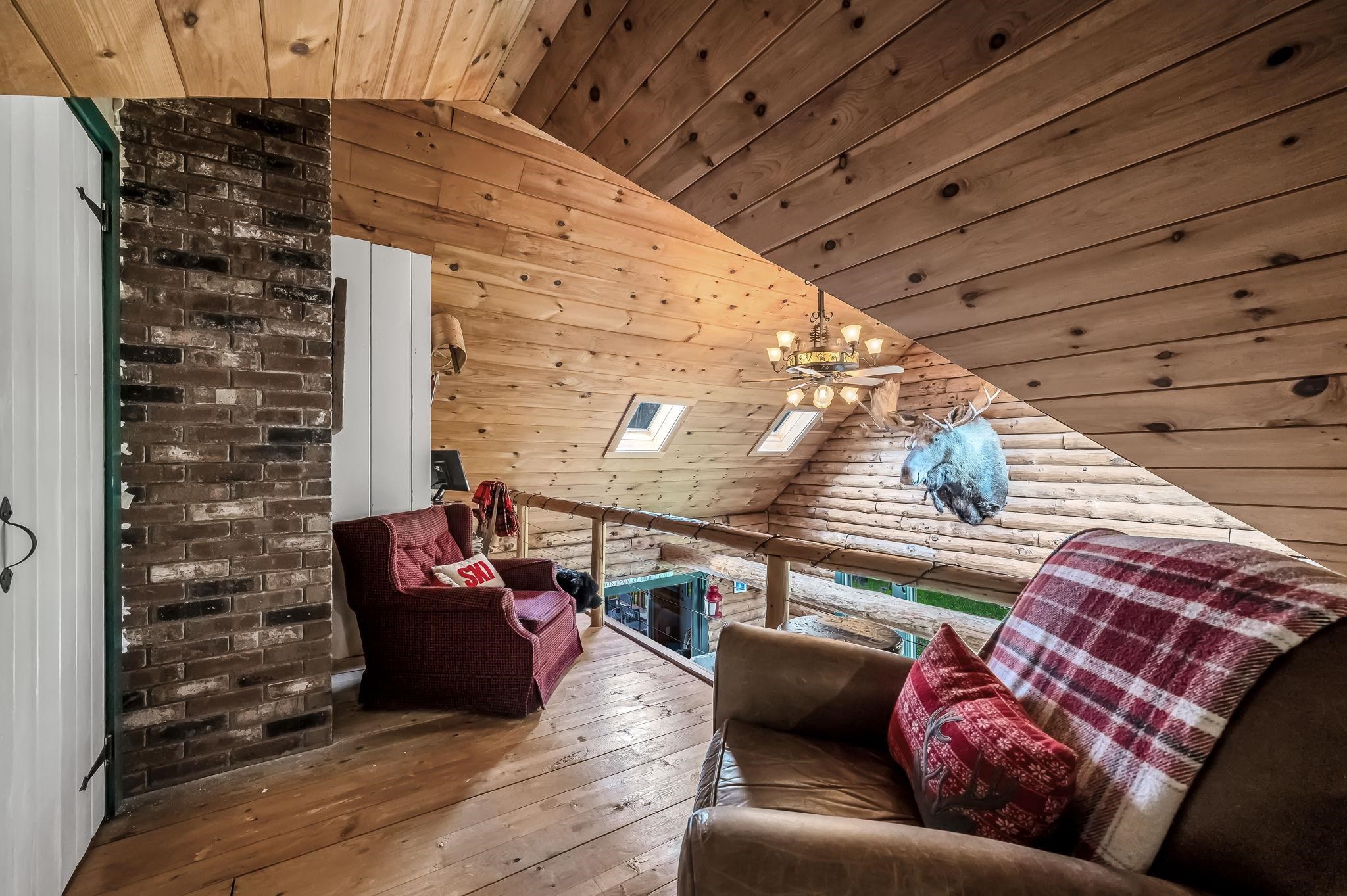 37 Pleasantview Lane