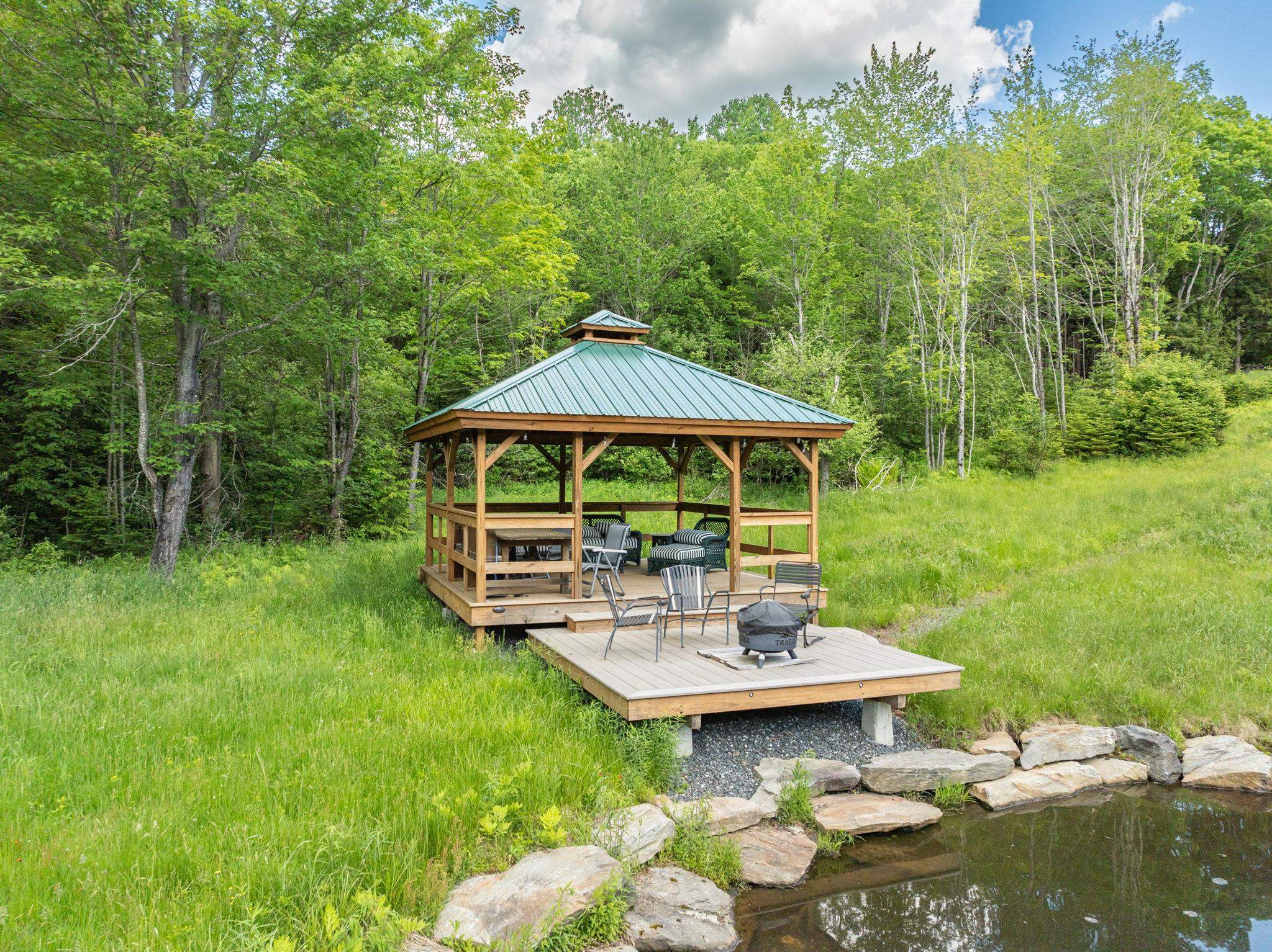 37 Pleasantview Lane