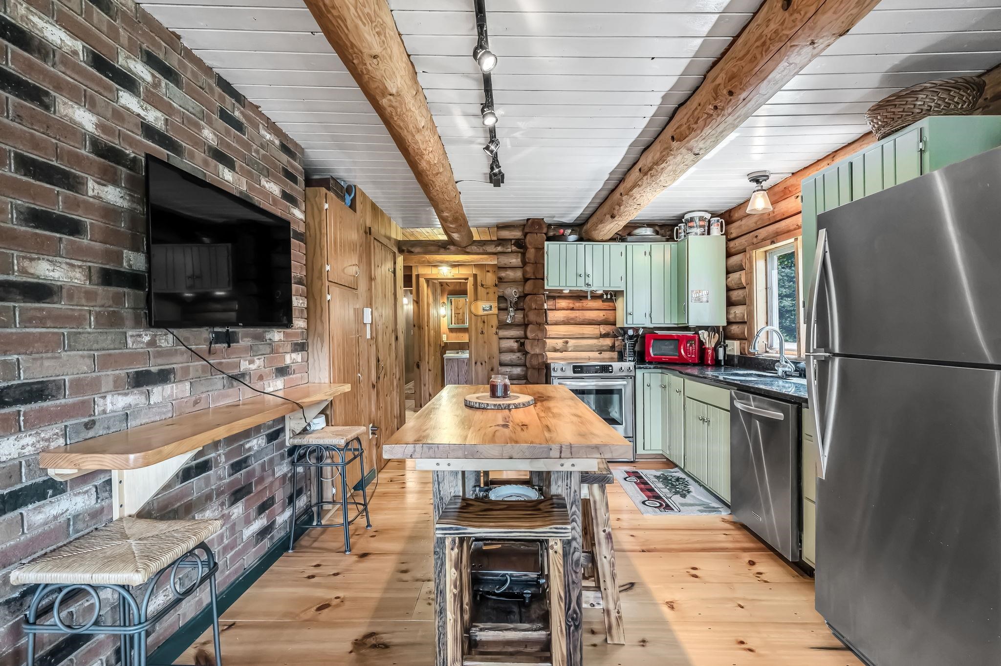37 Pleasantview Lane