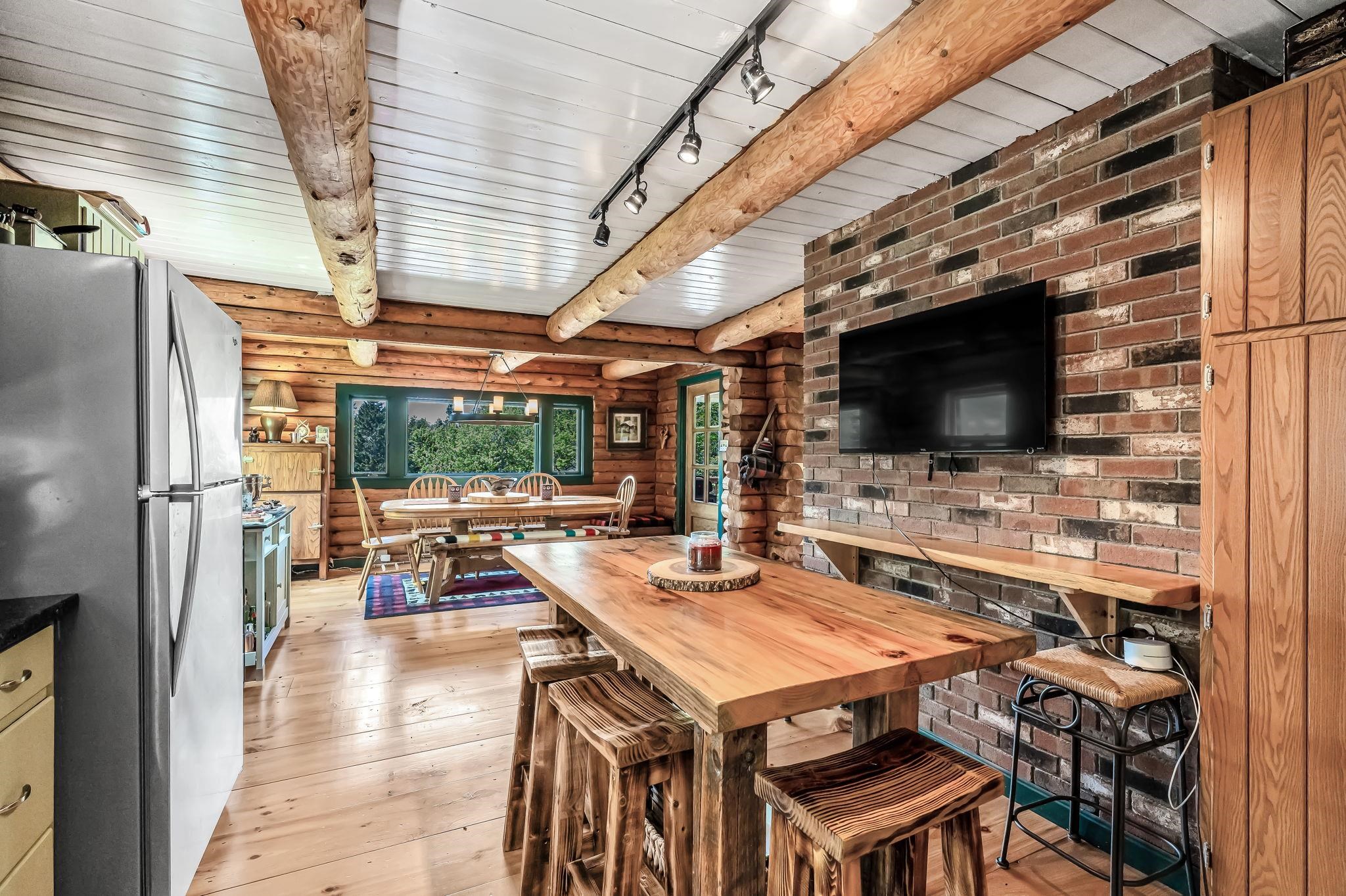 37 Pleasantview Lane