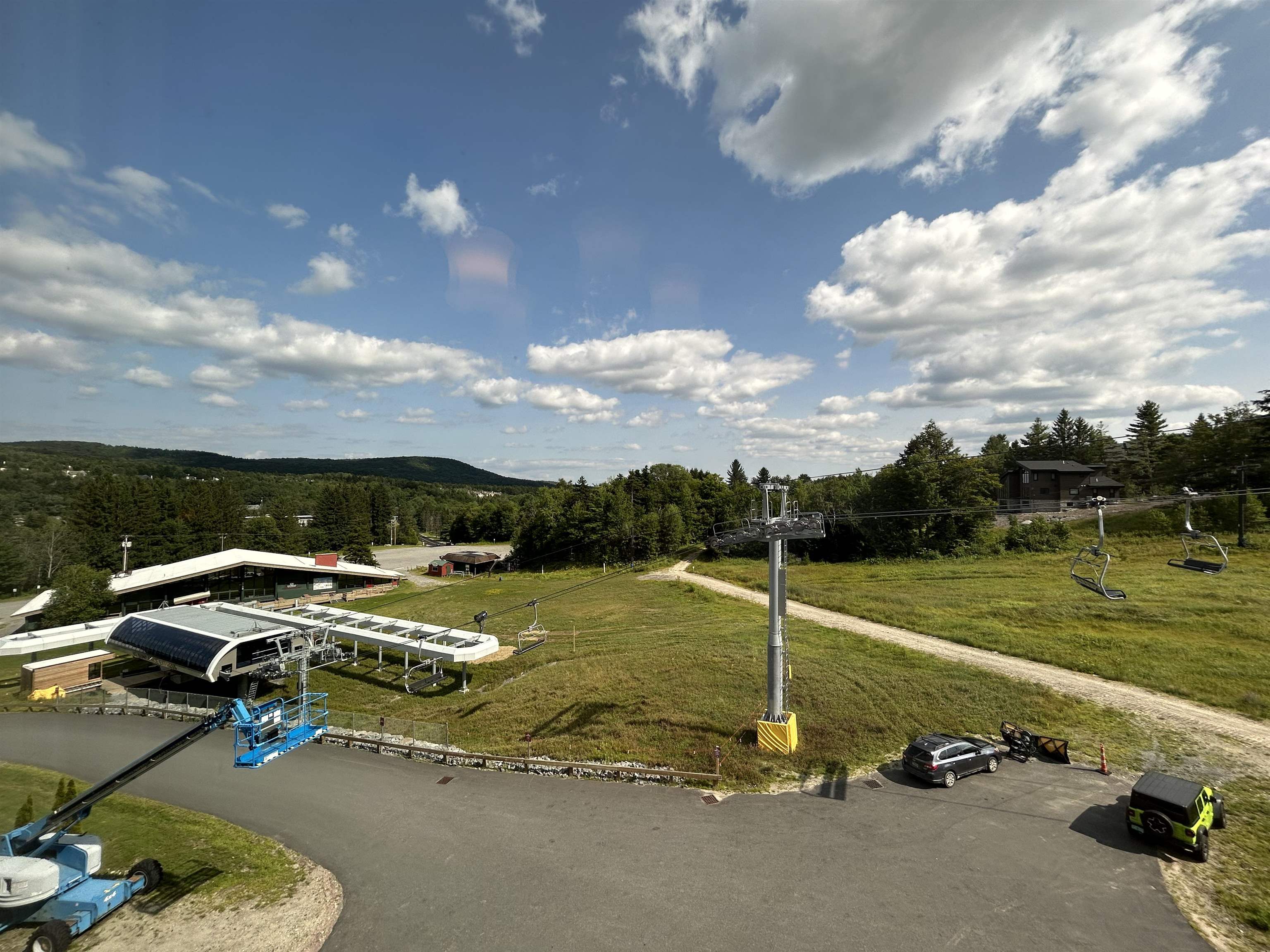 302 Qtr.3, 89 Grand Summit Way