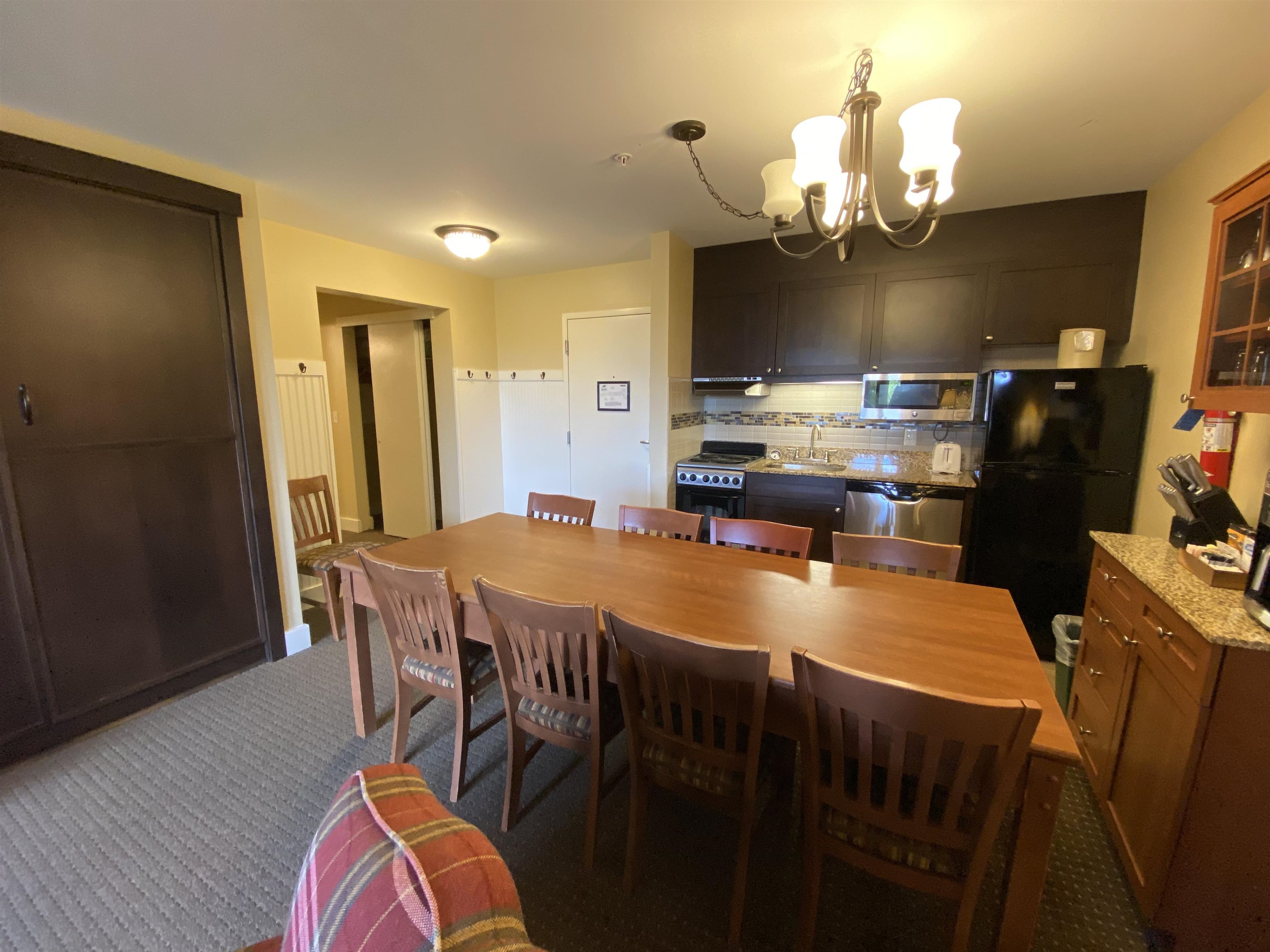 269/71 Qtr.2,89 Grand Summit Way