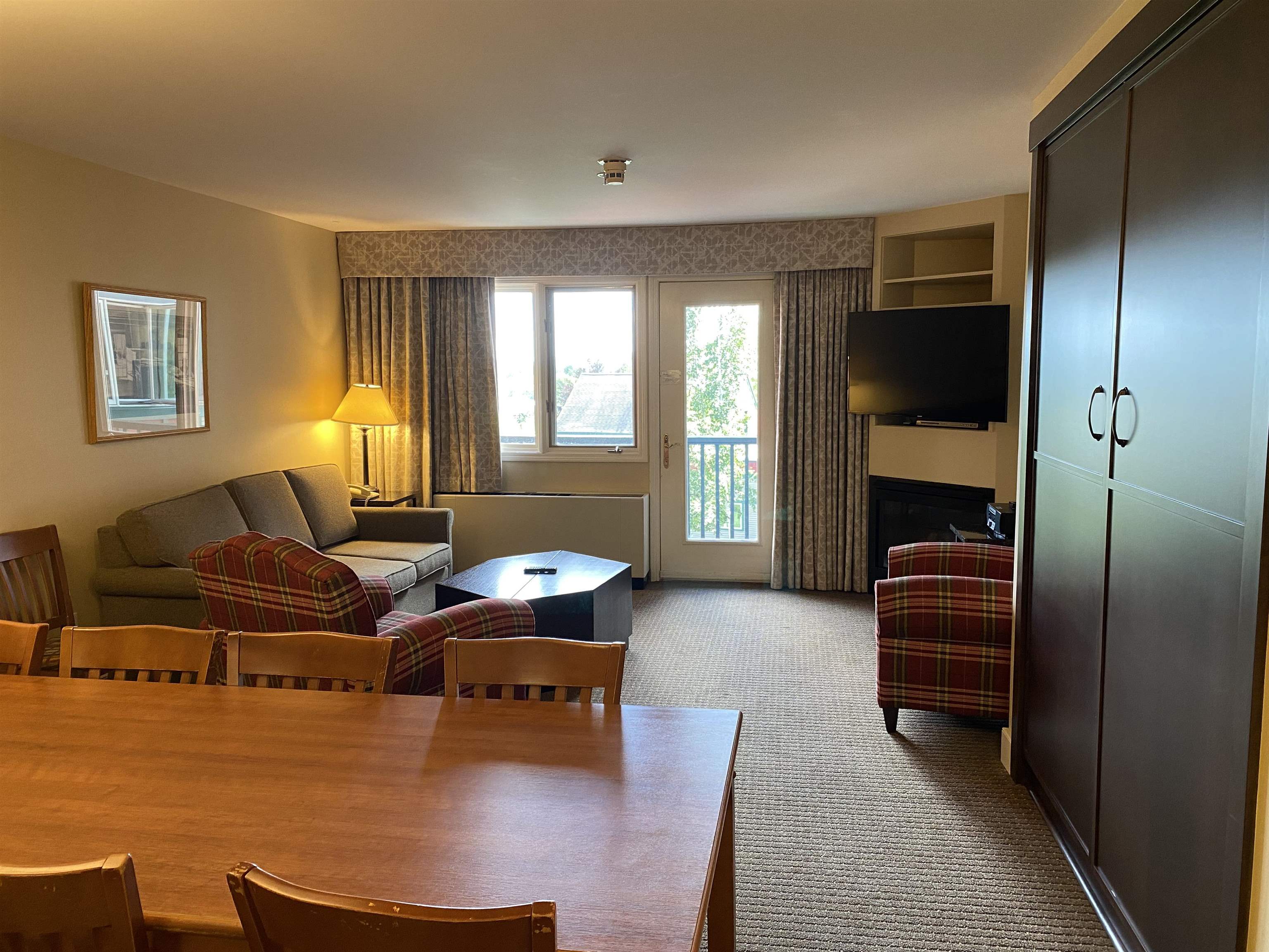 269/71 Qtr.2,89 Grand Summit Way