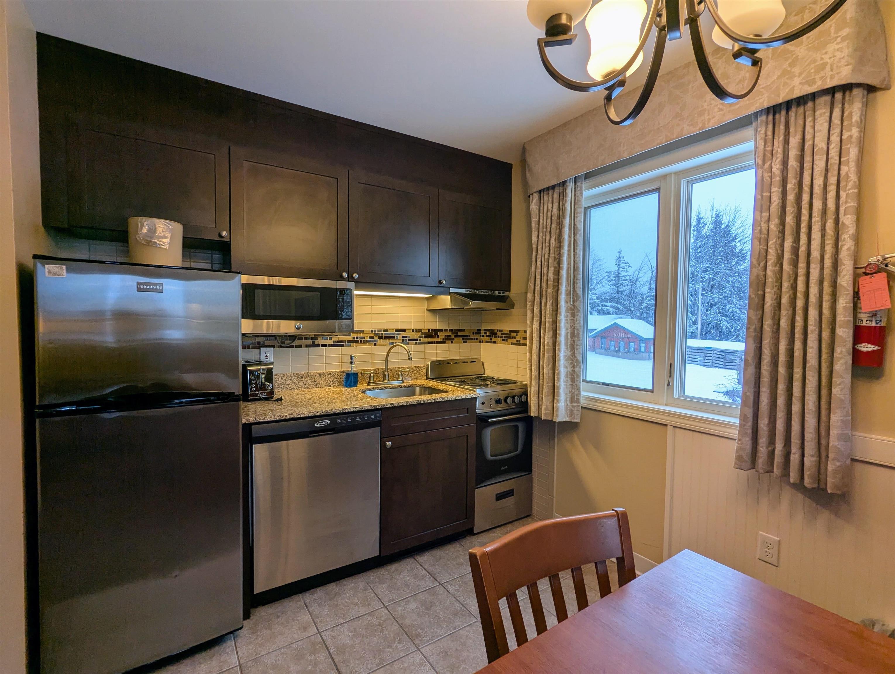 167/169 Q1 89 Grand Summit Way