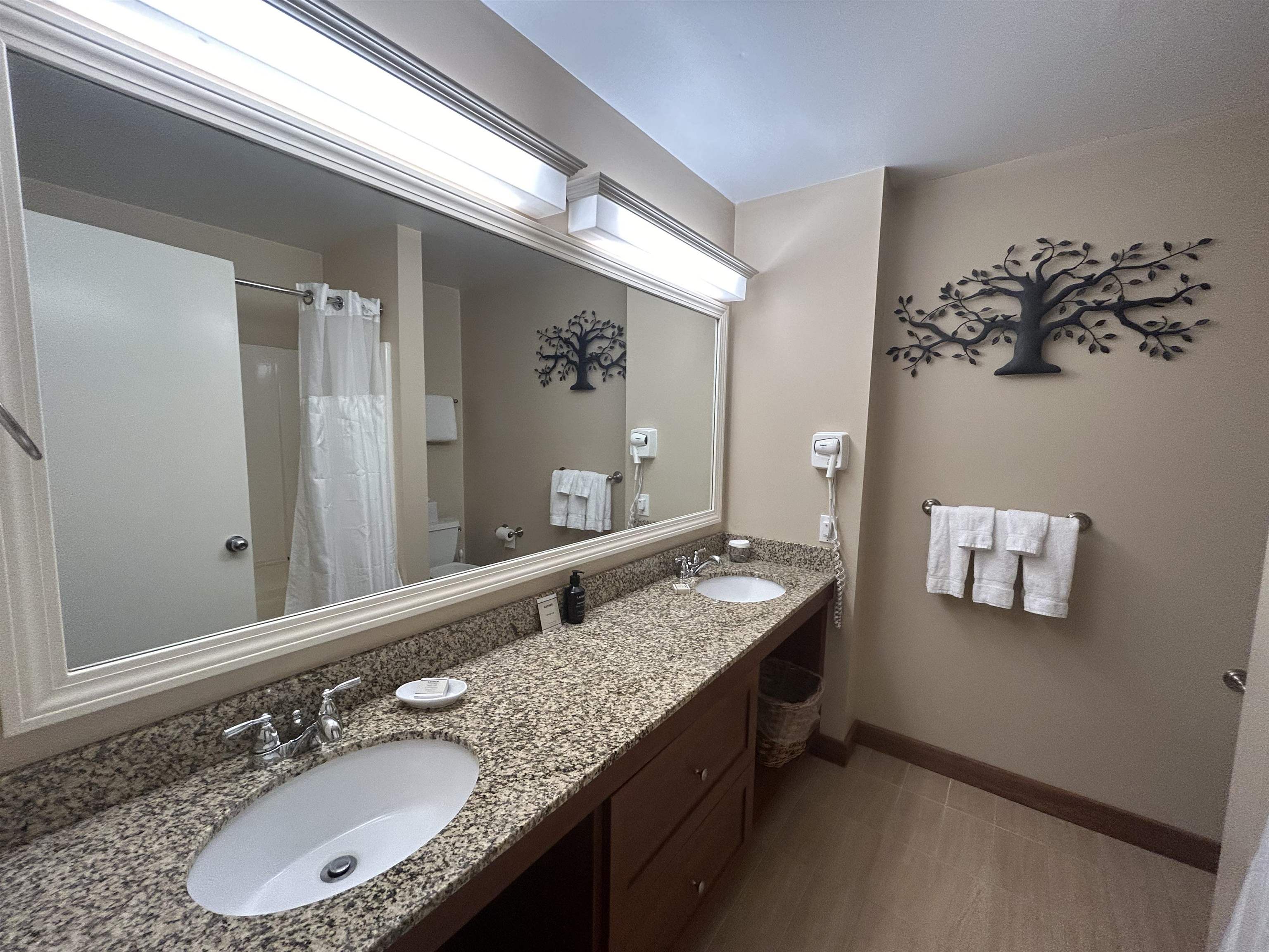 274/76Qtr. 3 Grand Summit Way