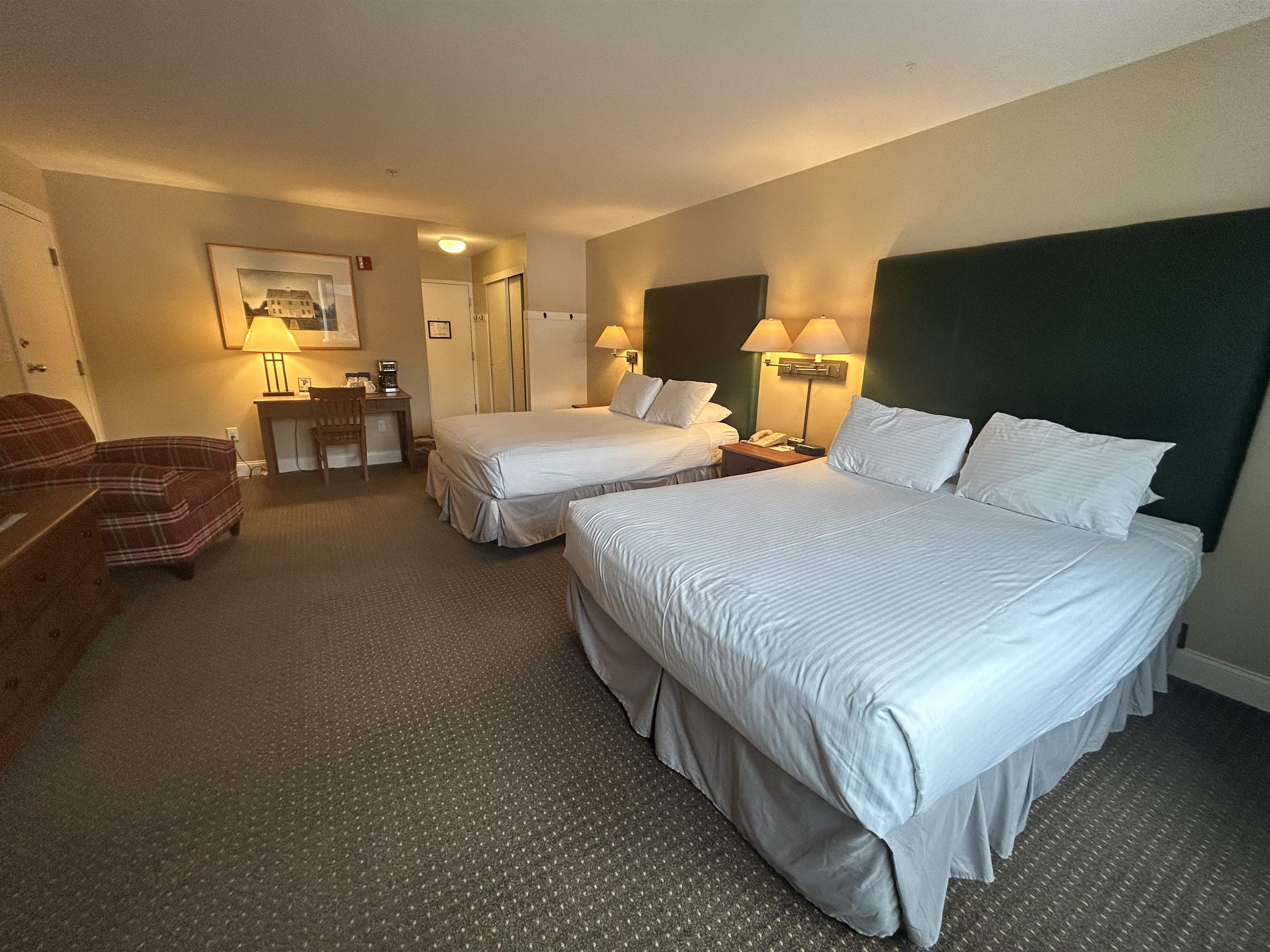 274/76Qtr. 3 Grand Summit Way